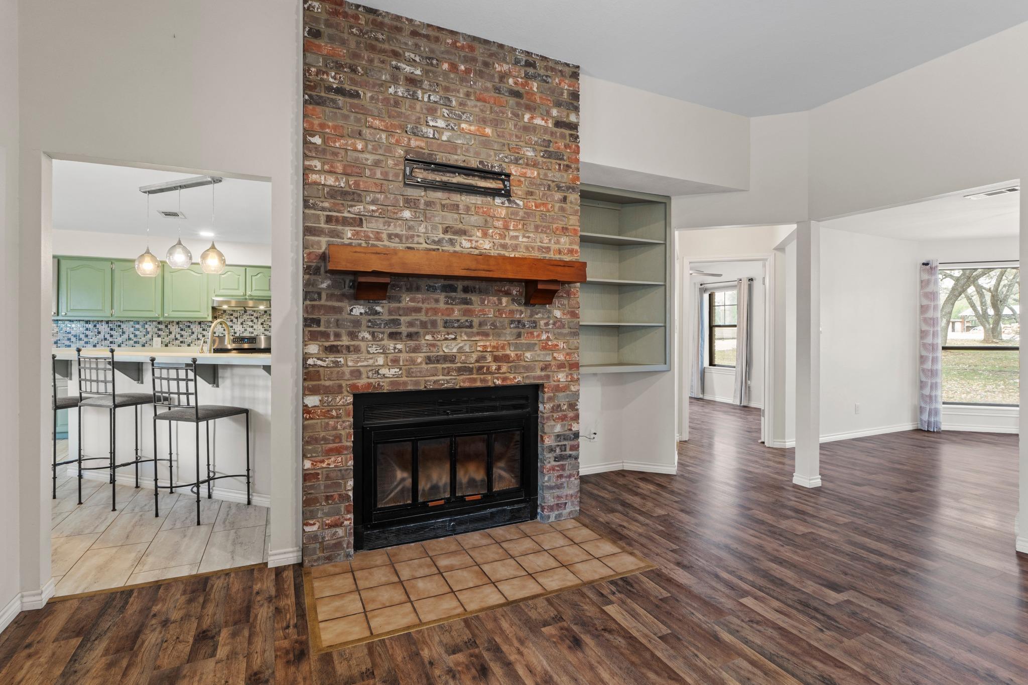 111 Clydesdale Dr, San Marcos, TX 78666