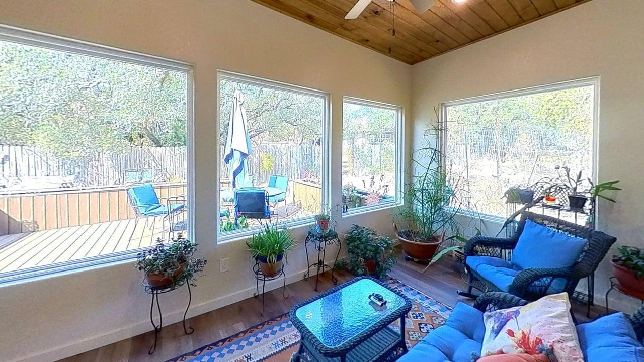 111 Clydesdale Dr, San Marcos, TX 78666