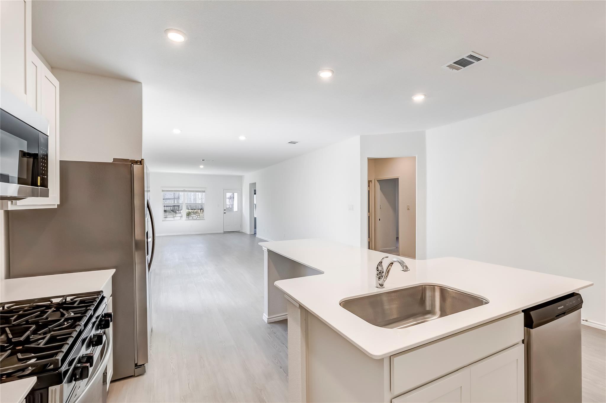 171 Cibolo Creek Loop, Bastrop, TX 78602