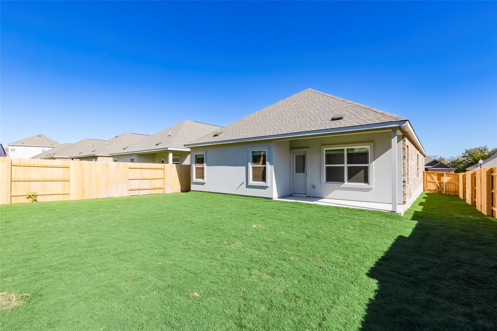 171 Cibolo Creek Loop, Bastrop, TX 78602