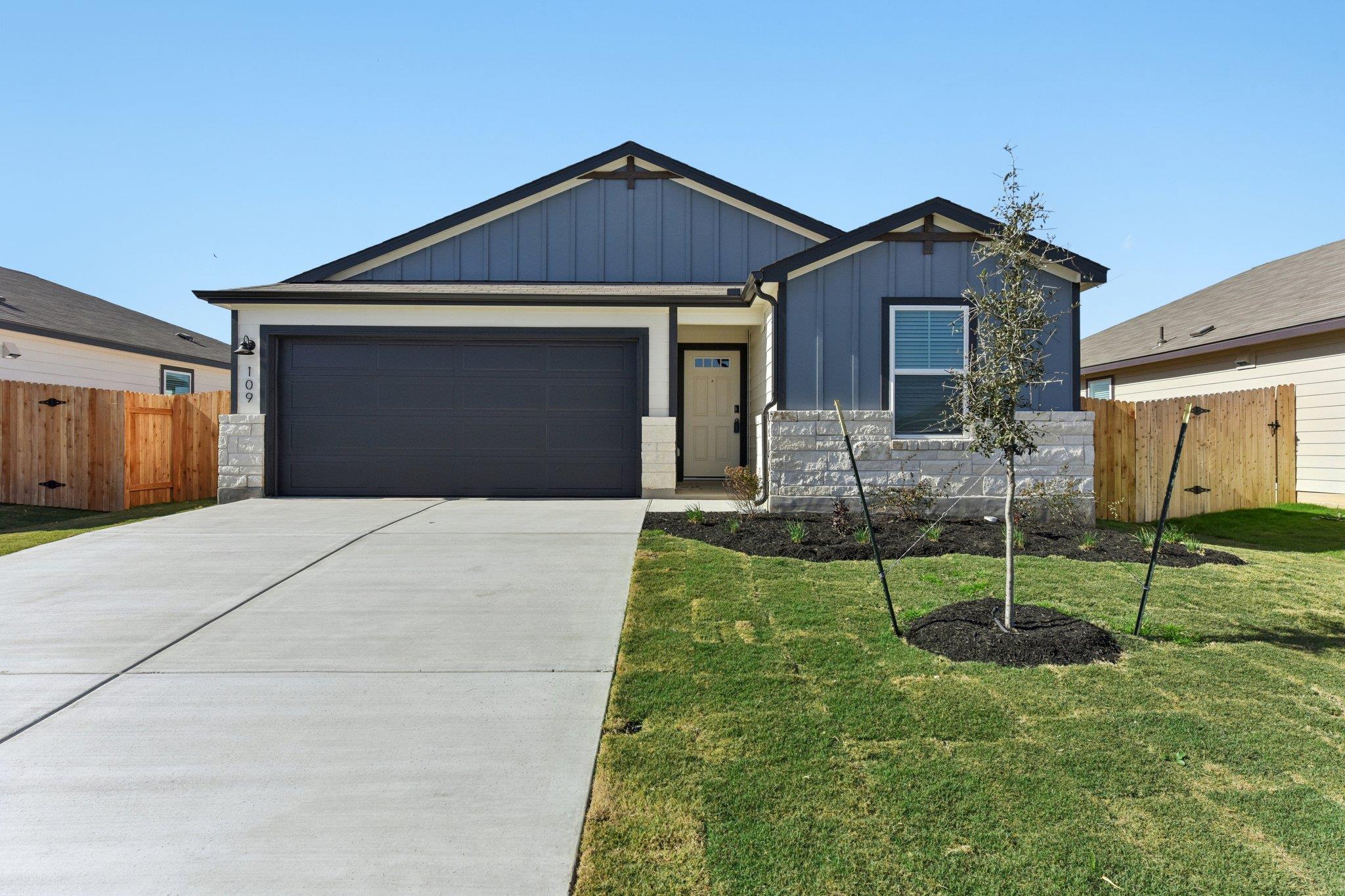 109 Honey Bee, Jarrell, TX 76537