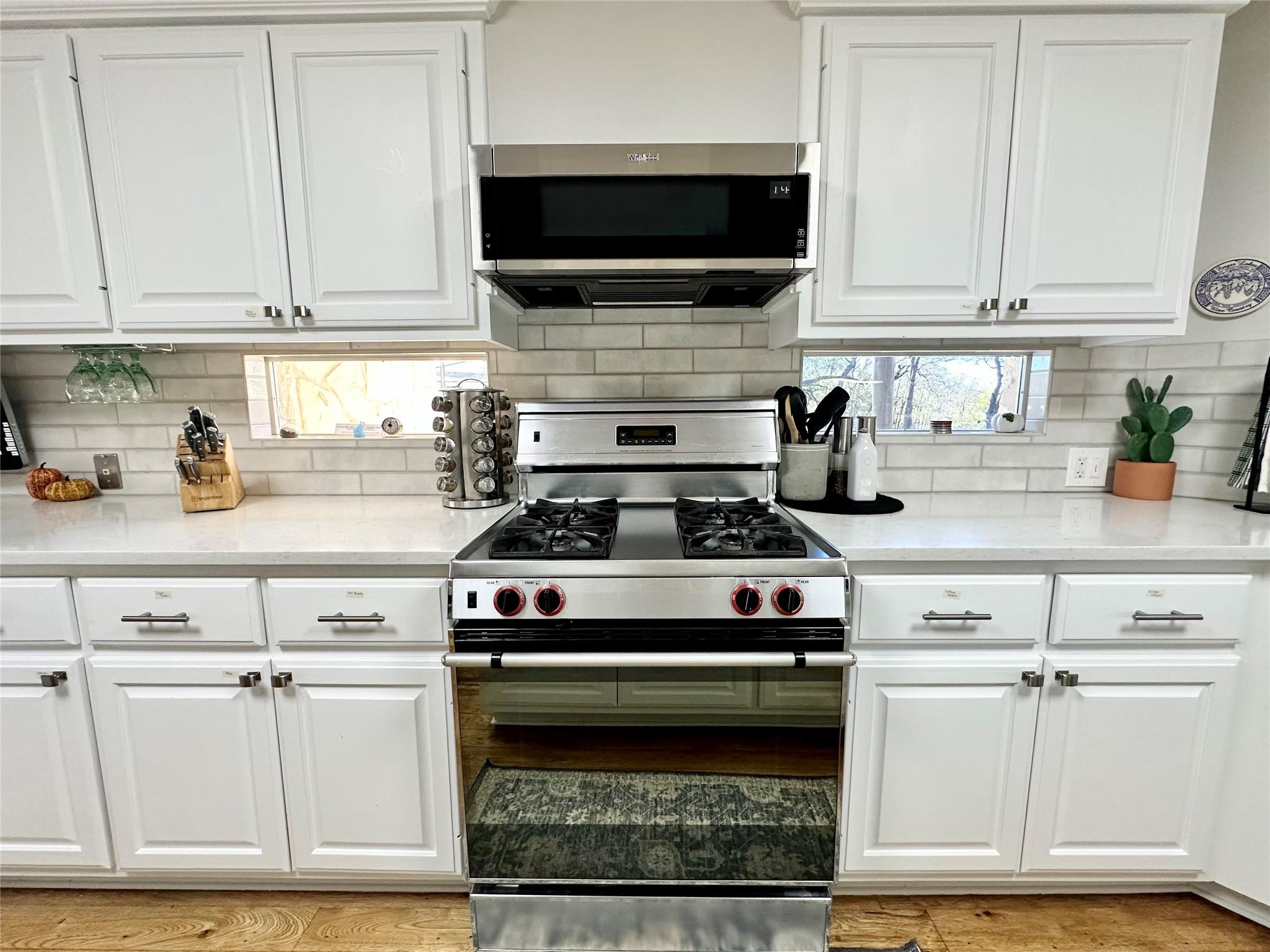 1127 Penion Dr, Austin, TX 78748