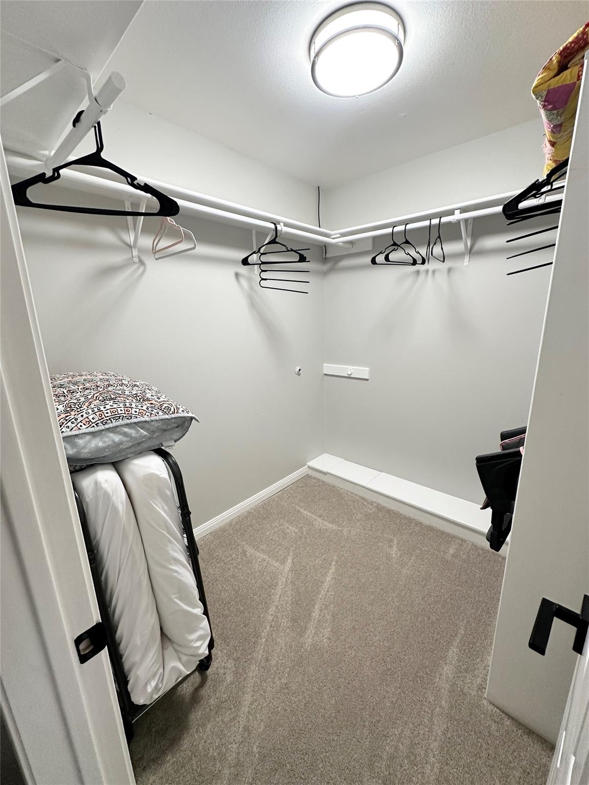 1127 Penion Dr, Austin, TX 78748