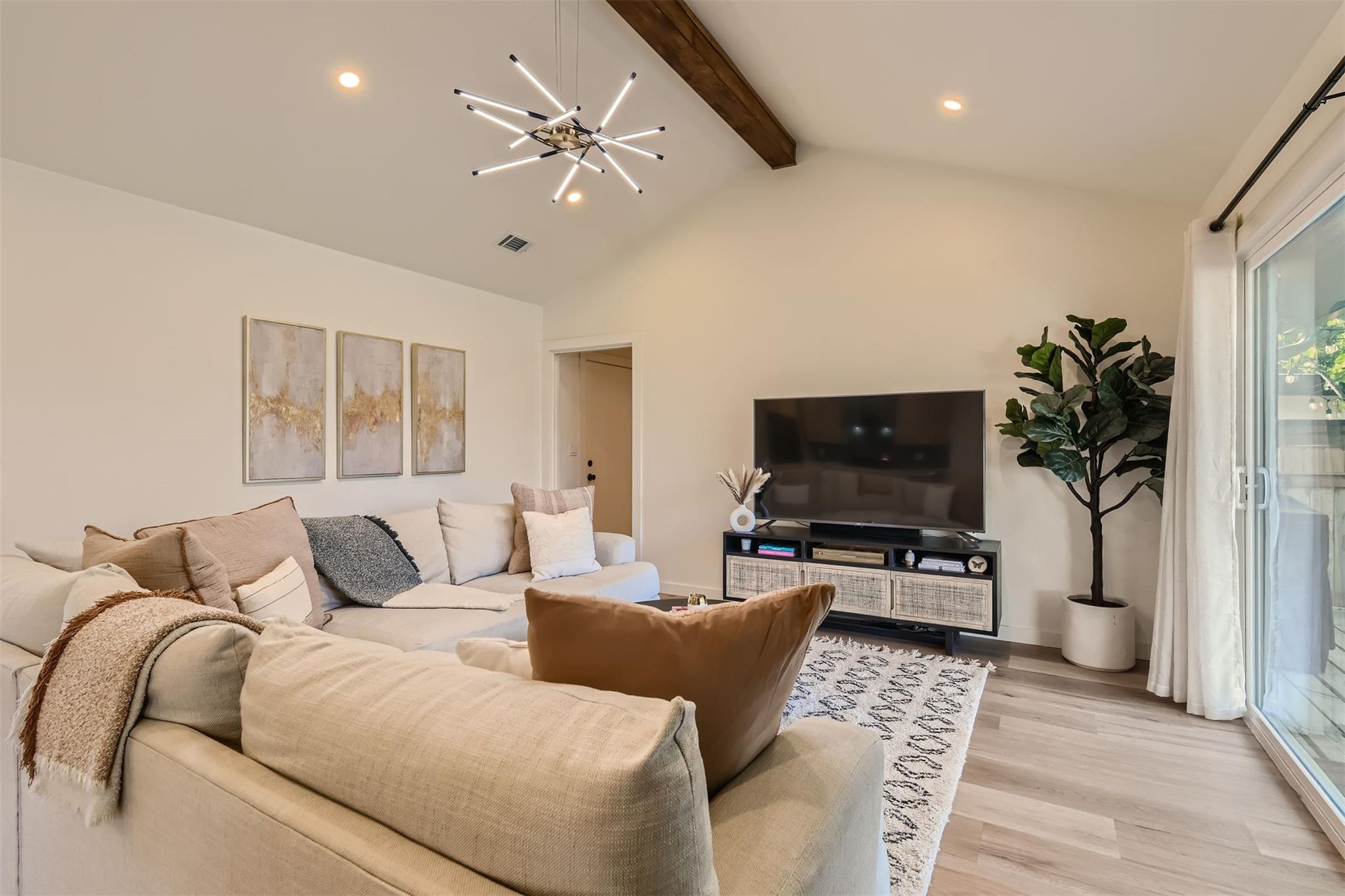 1112 Milford Way, Austin, TX 78745