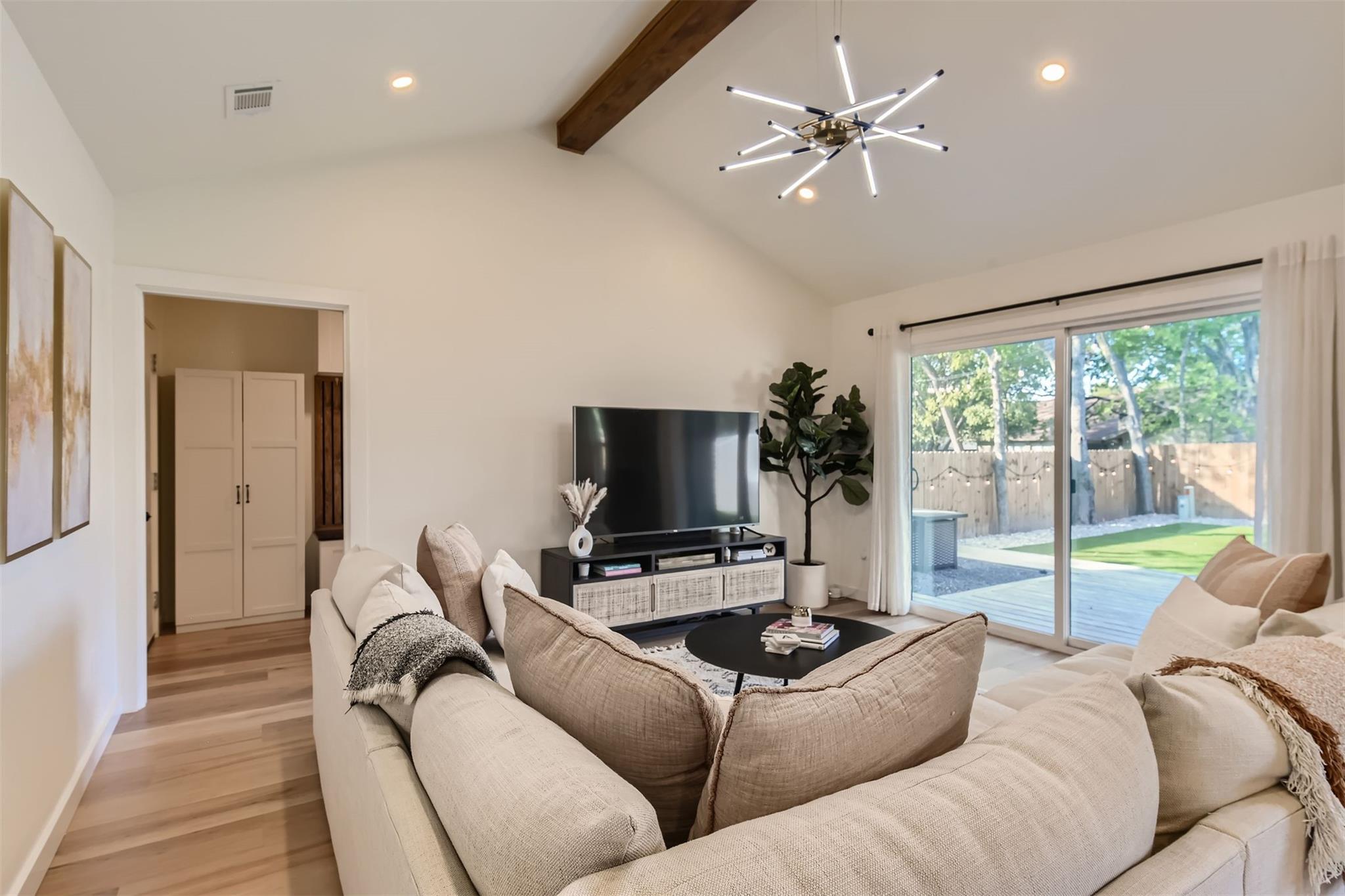 1112 Milford Way, Austin, TX 78745