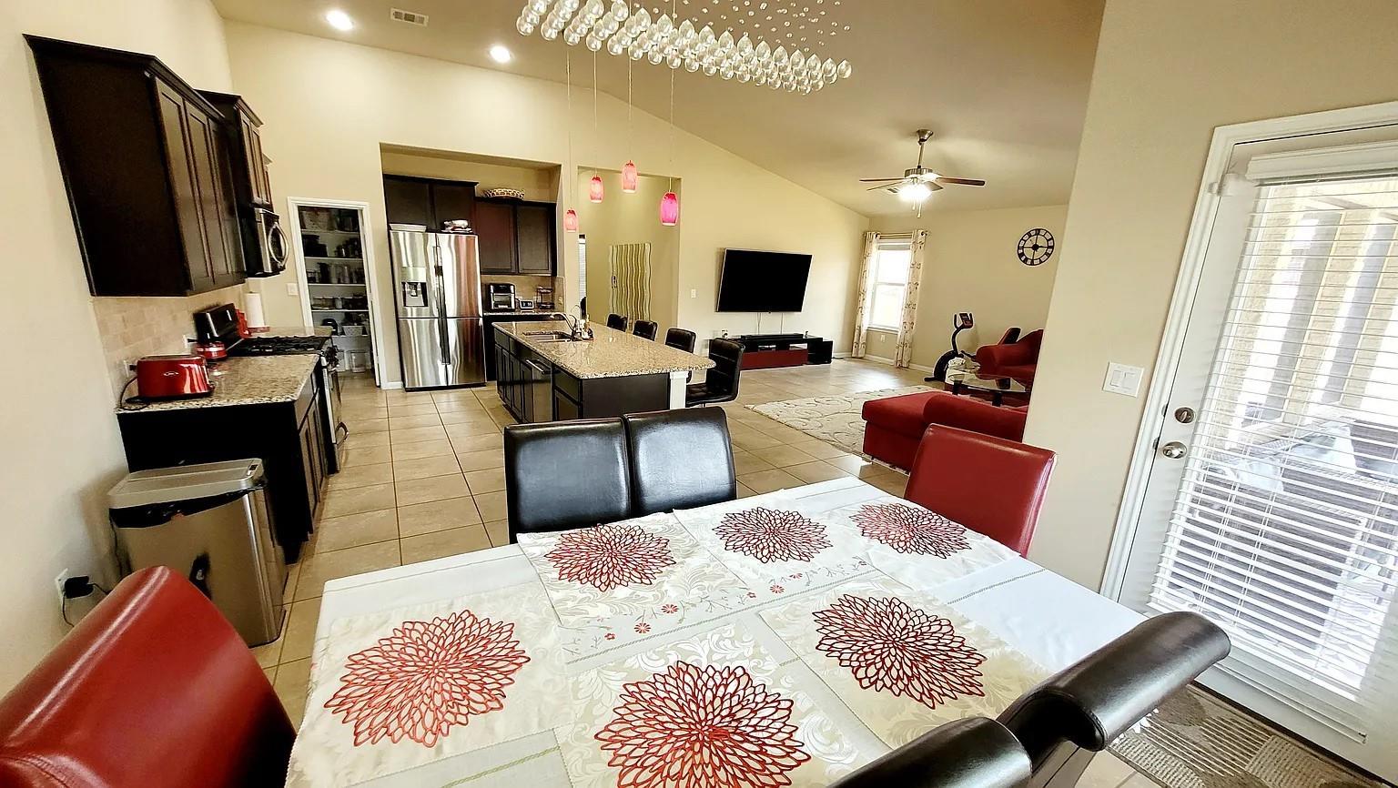 1967 Mexia Dr, Round Rock, TX 78664