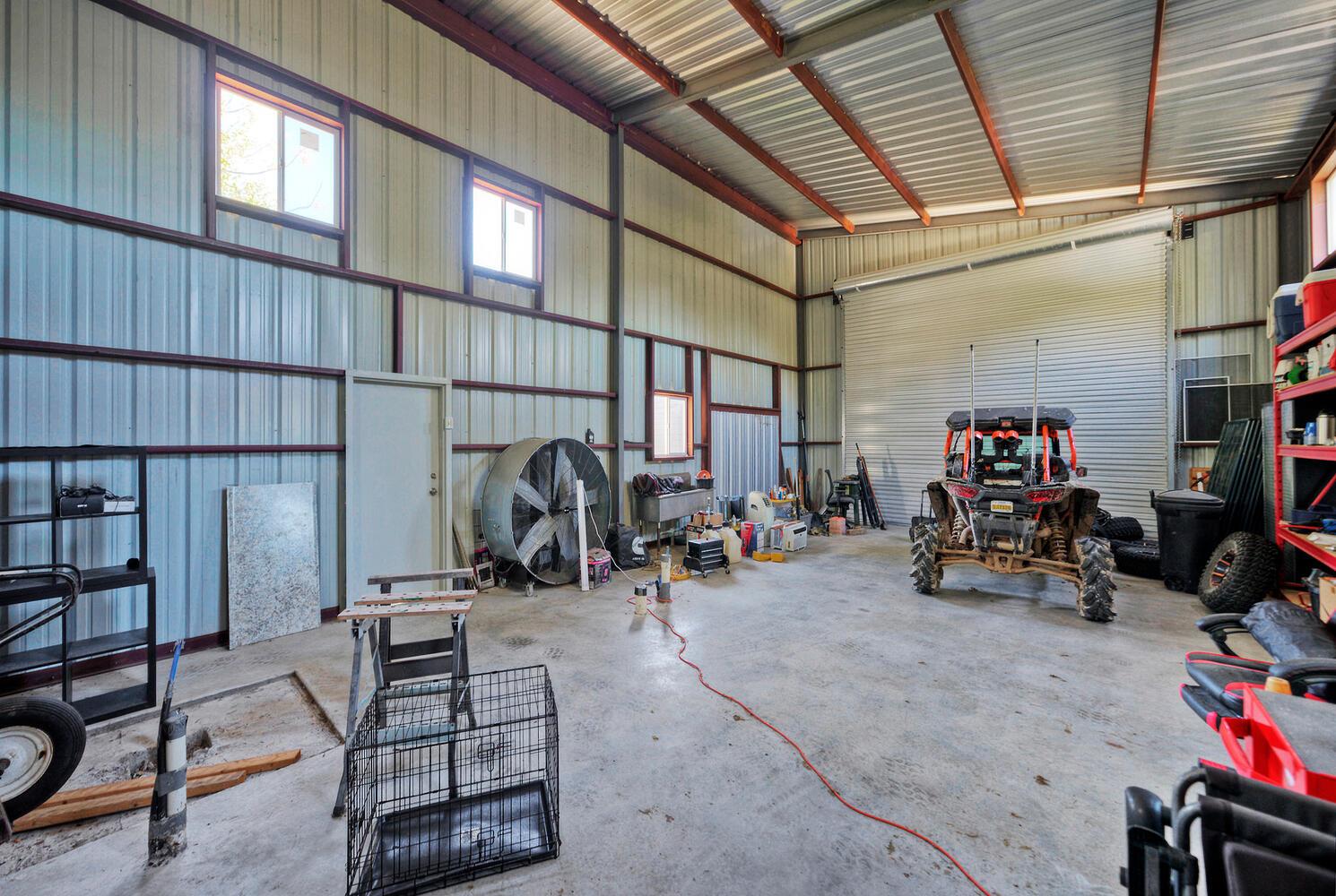 1265 E Independence St, Giddings, TX 78942