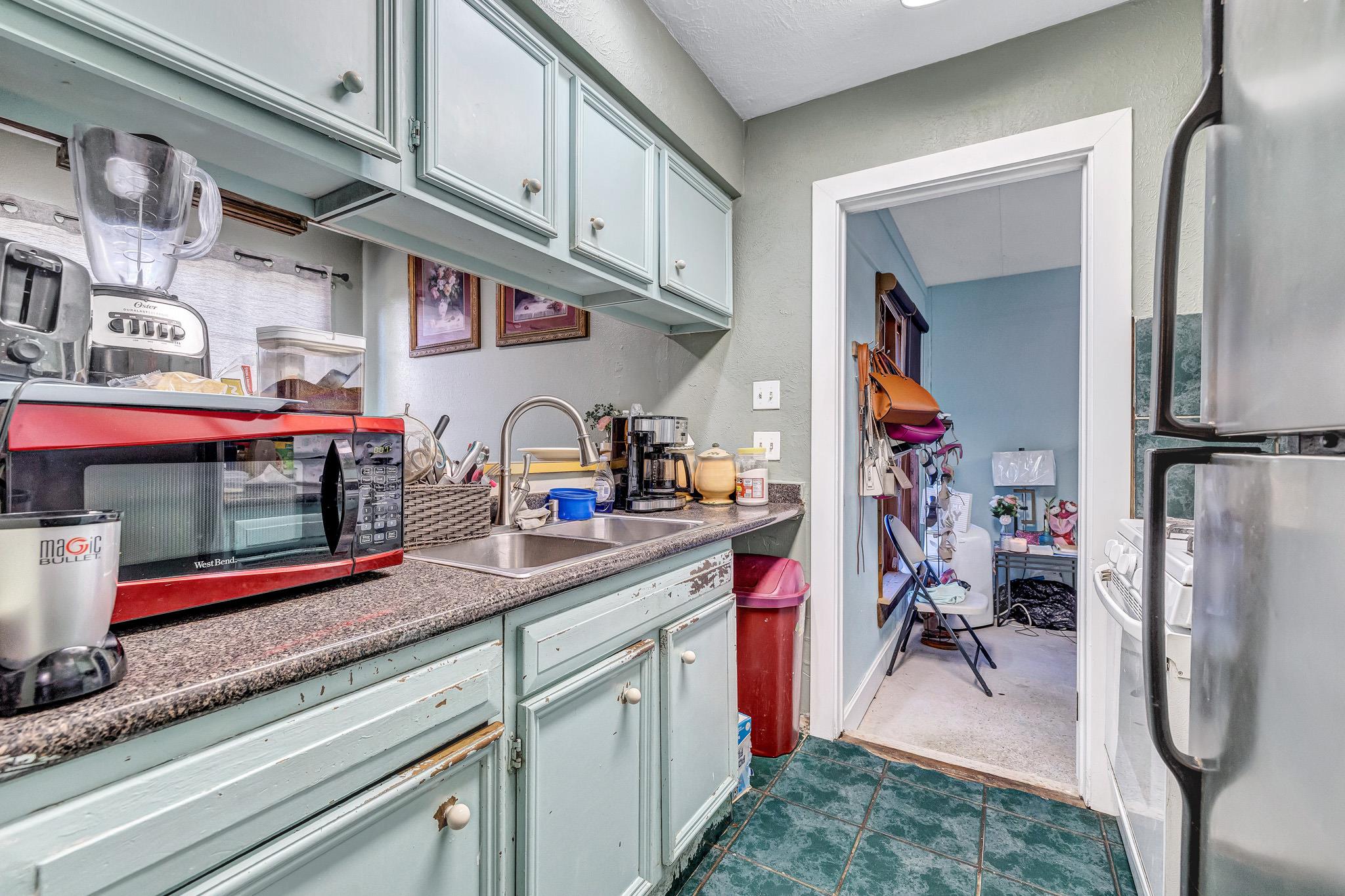 205 Liverpool Dr, Austin, TX 78745