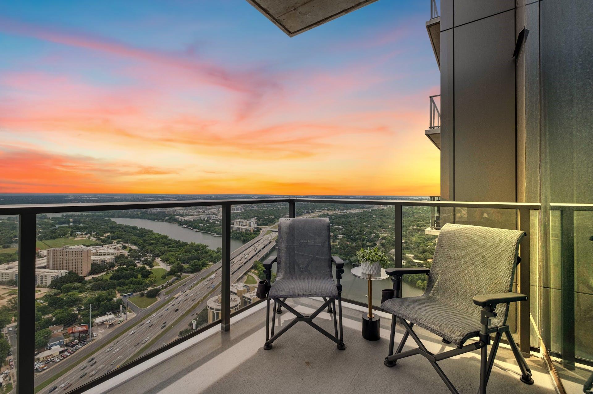44 East Ave # 4305, Austin, TX 78701