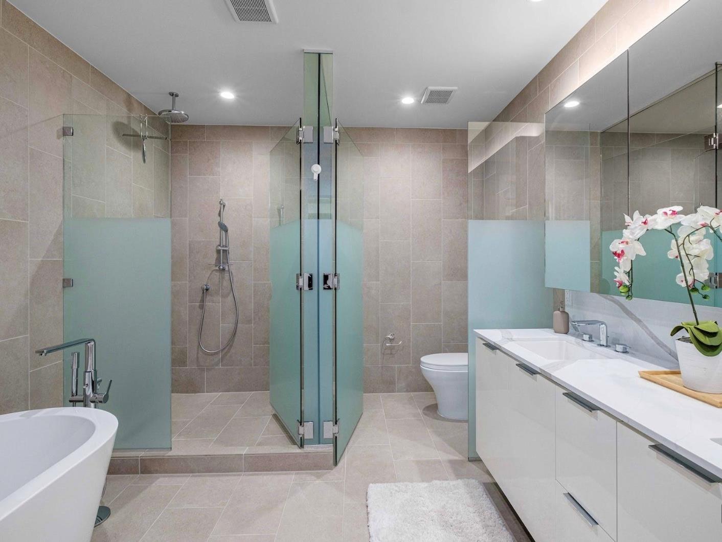 44 East Ave # 4305, Austin, TX 78701