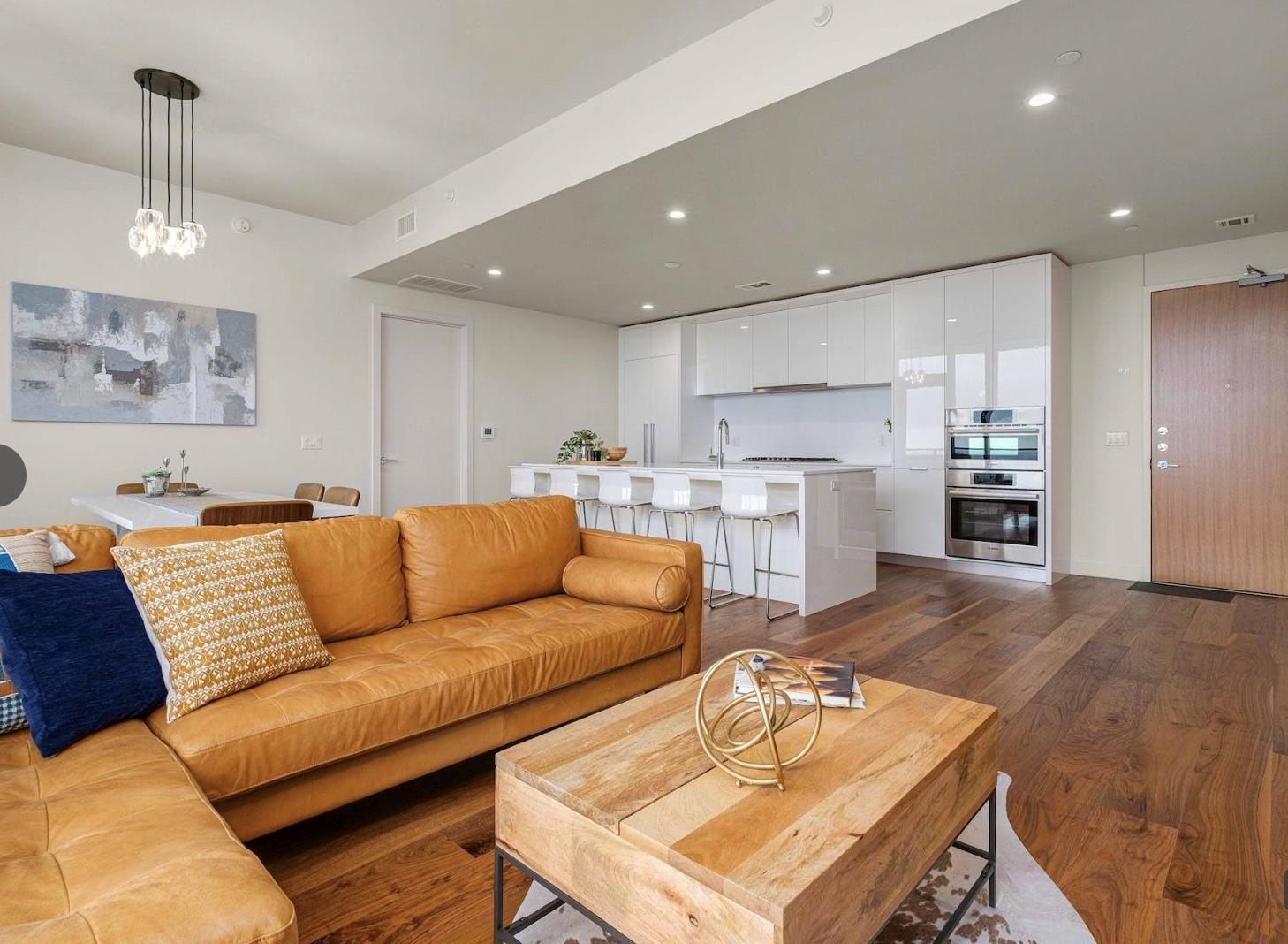 44 East Ave # 4305, Austin, TX 78701