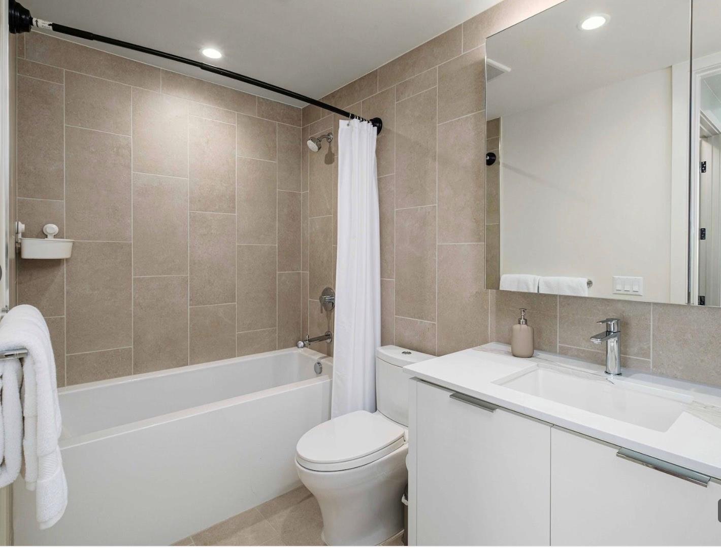 44 East Ave # 4305, Austin, TX 78701