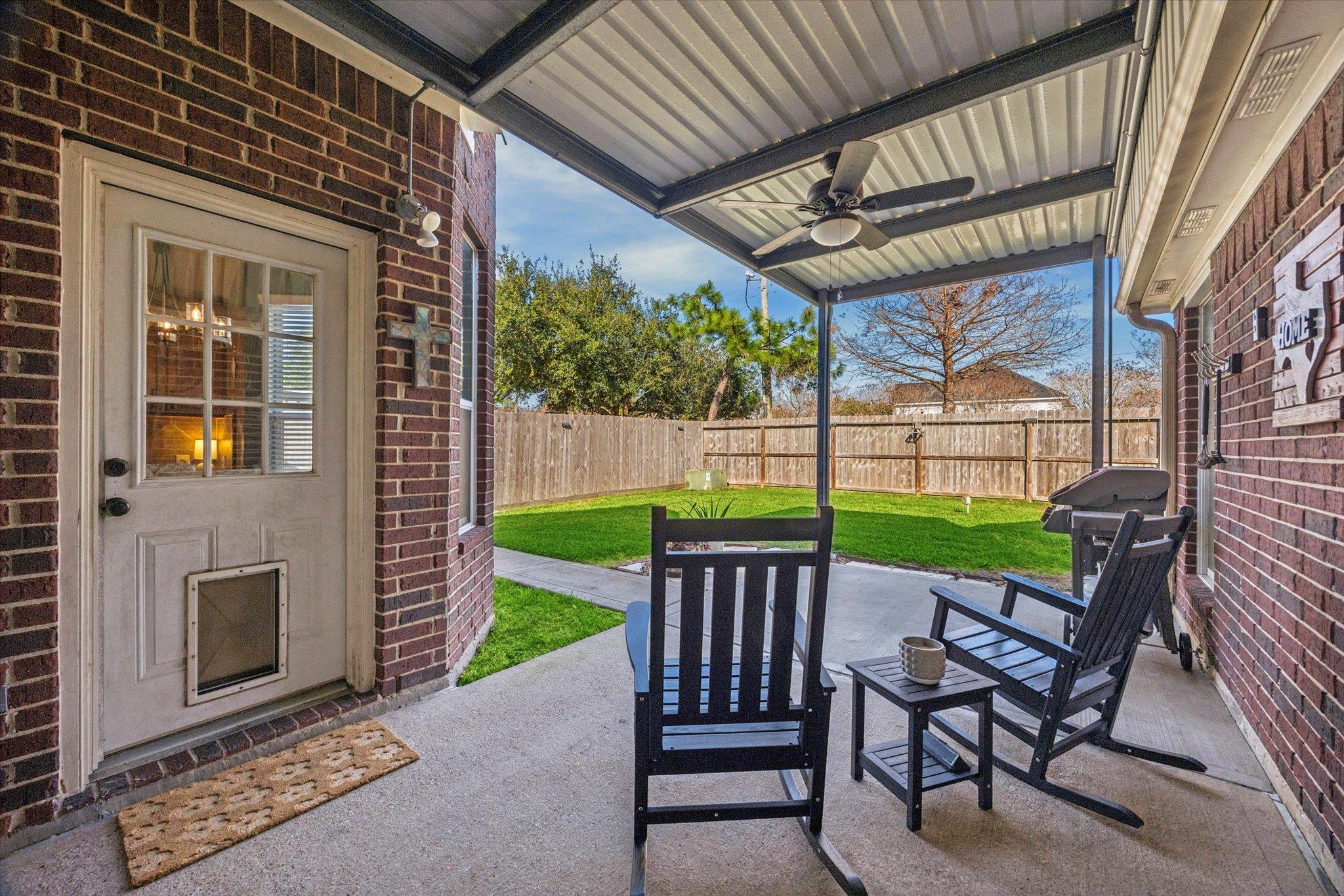 2410 Pine Brook Dr, Deer Park, TX 77536