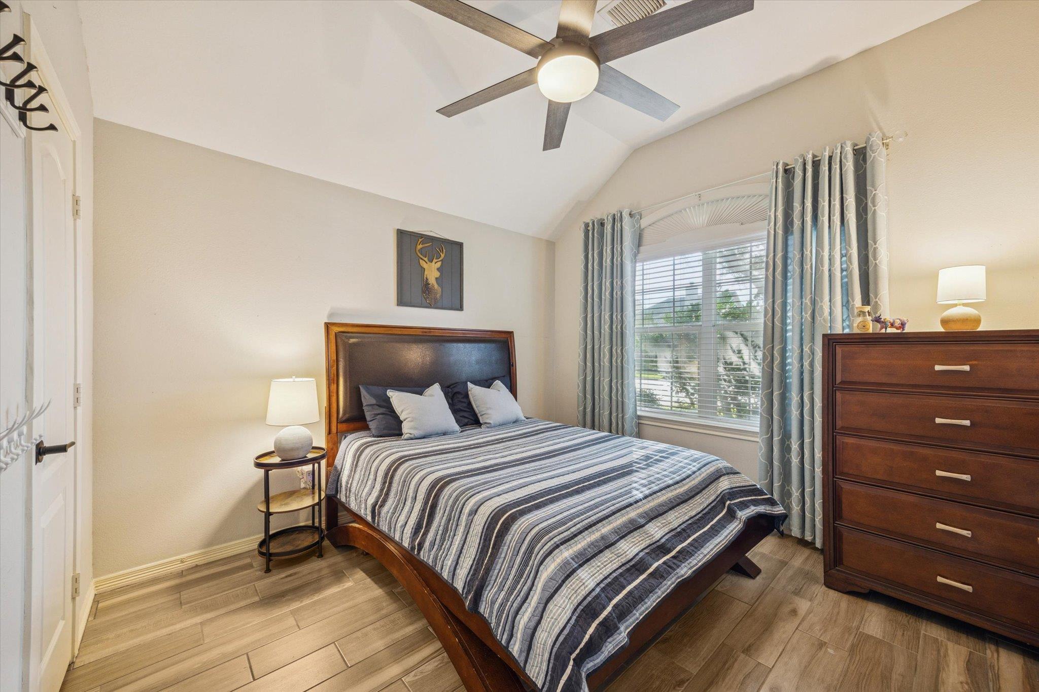 2410 Pine Brook Dr, Deer Park, TX 77536