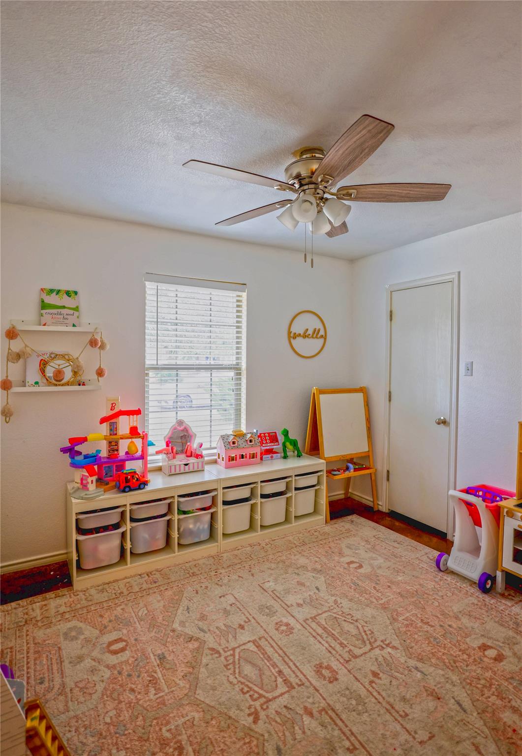 1541 Twin Cv, Kyle, TX 78640