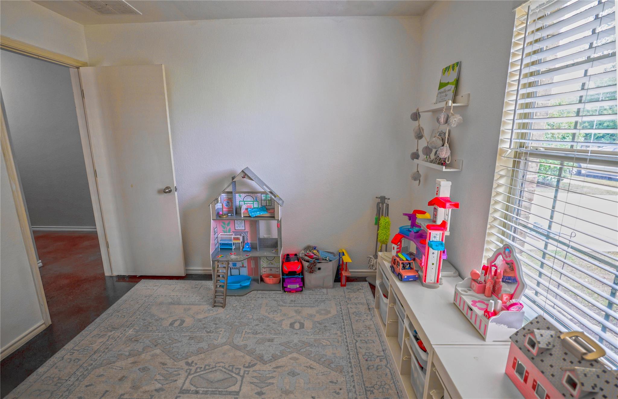 1541 Twin Cv, Kyle, TX 78640