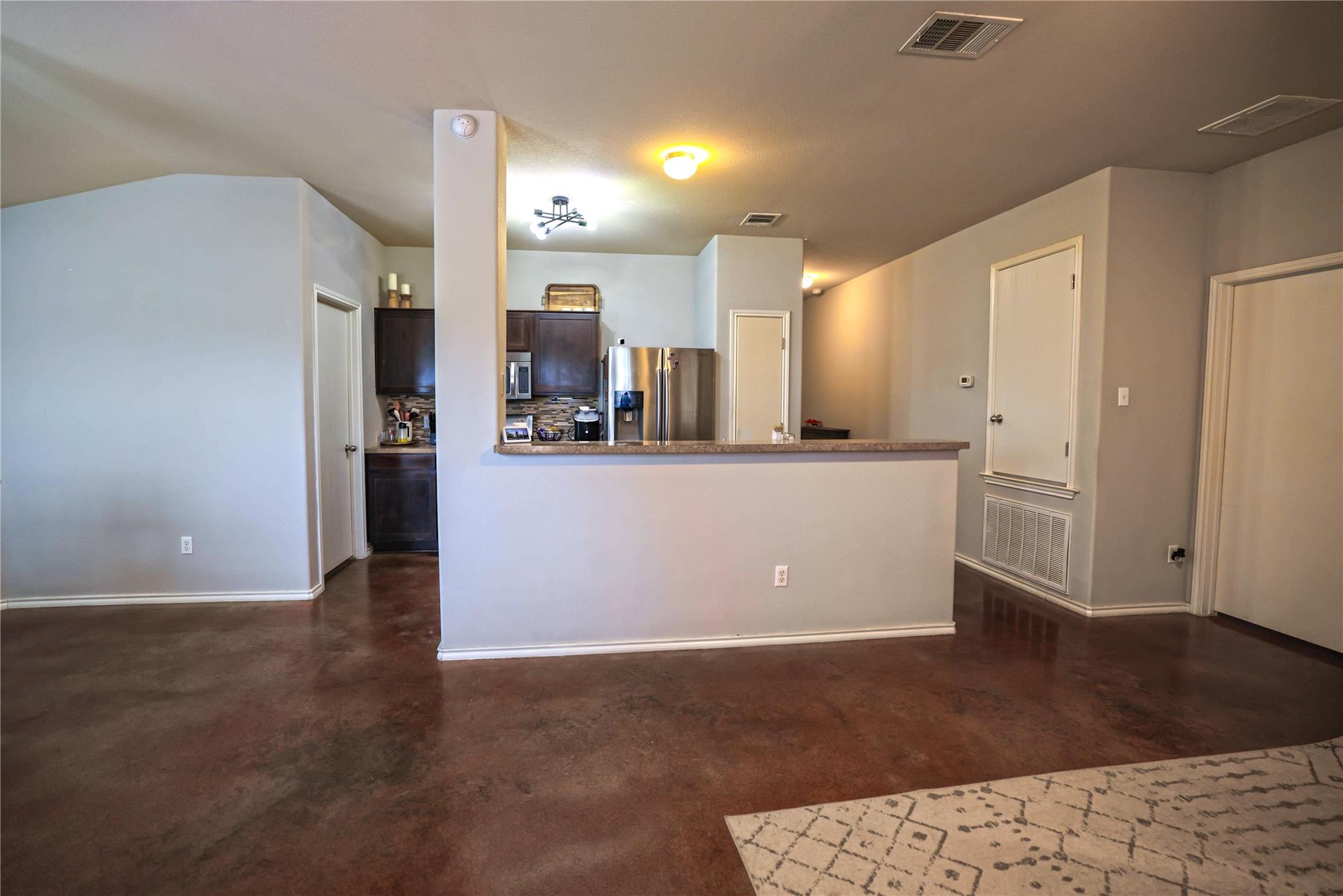 1541 Twin Cv, Kyle, TX 78640