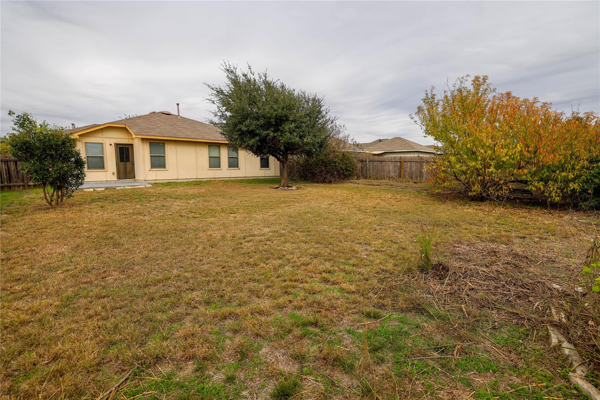 1541 Twin Cv, Kyle, TX 78640