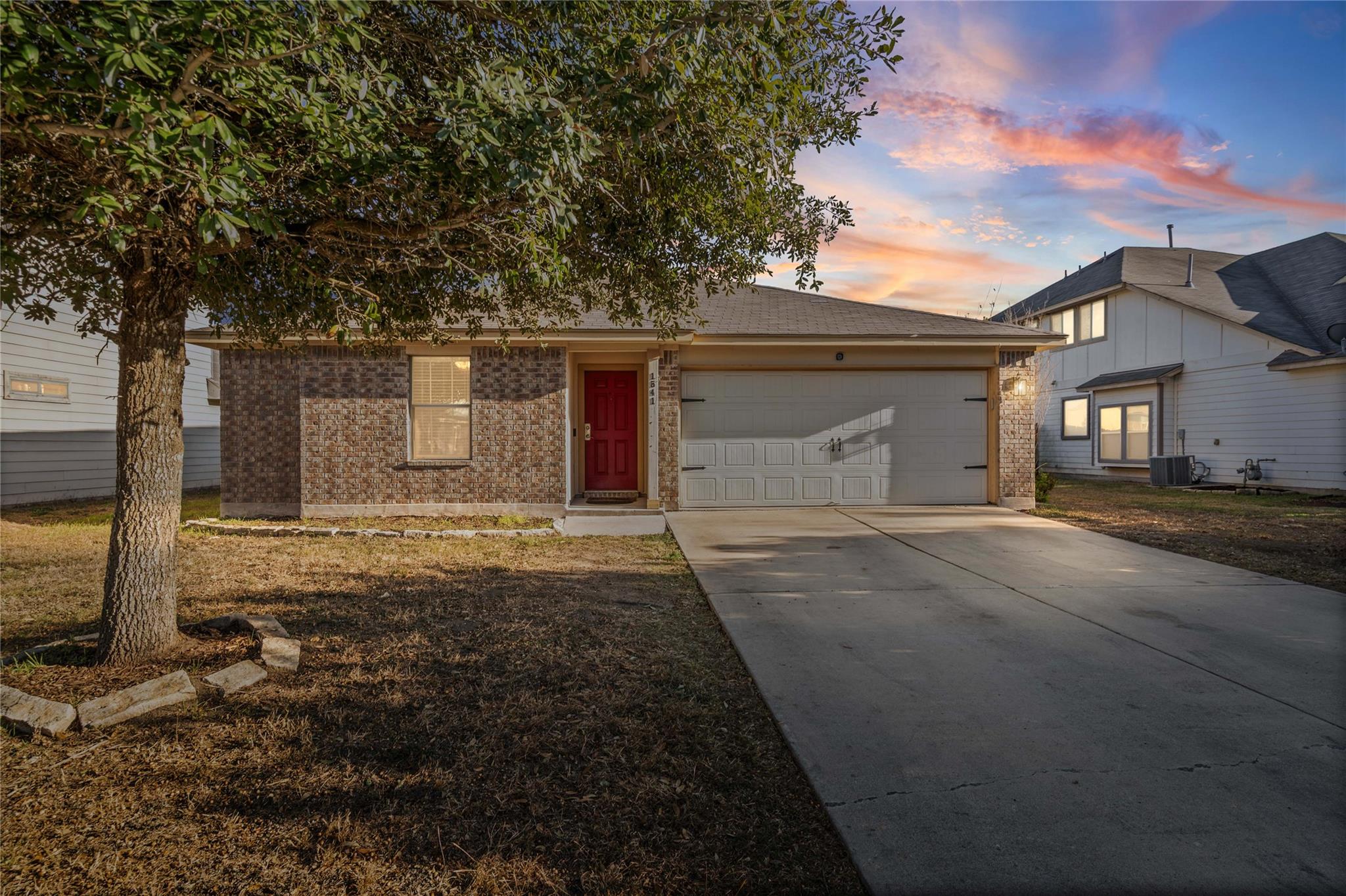 1541 Twin Cv, Kyle, TX 78640