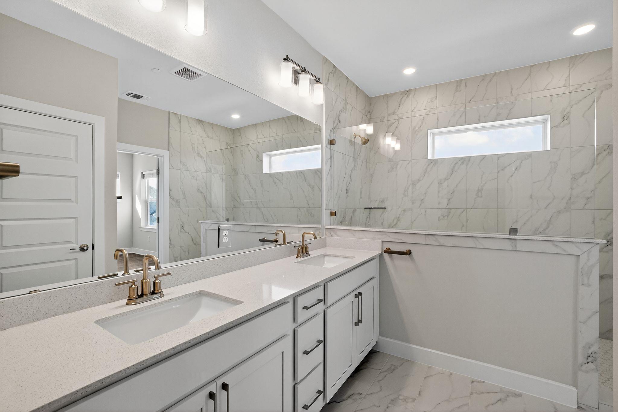 213 Flowers Ave, Hutto, TX 78634