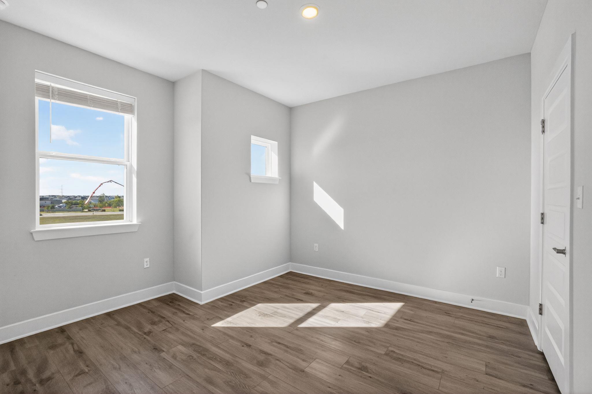 213 Flowers Ave, Hutto, TX 78634