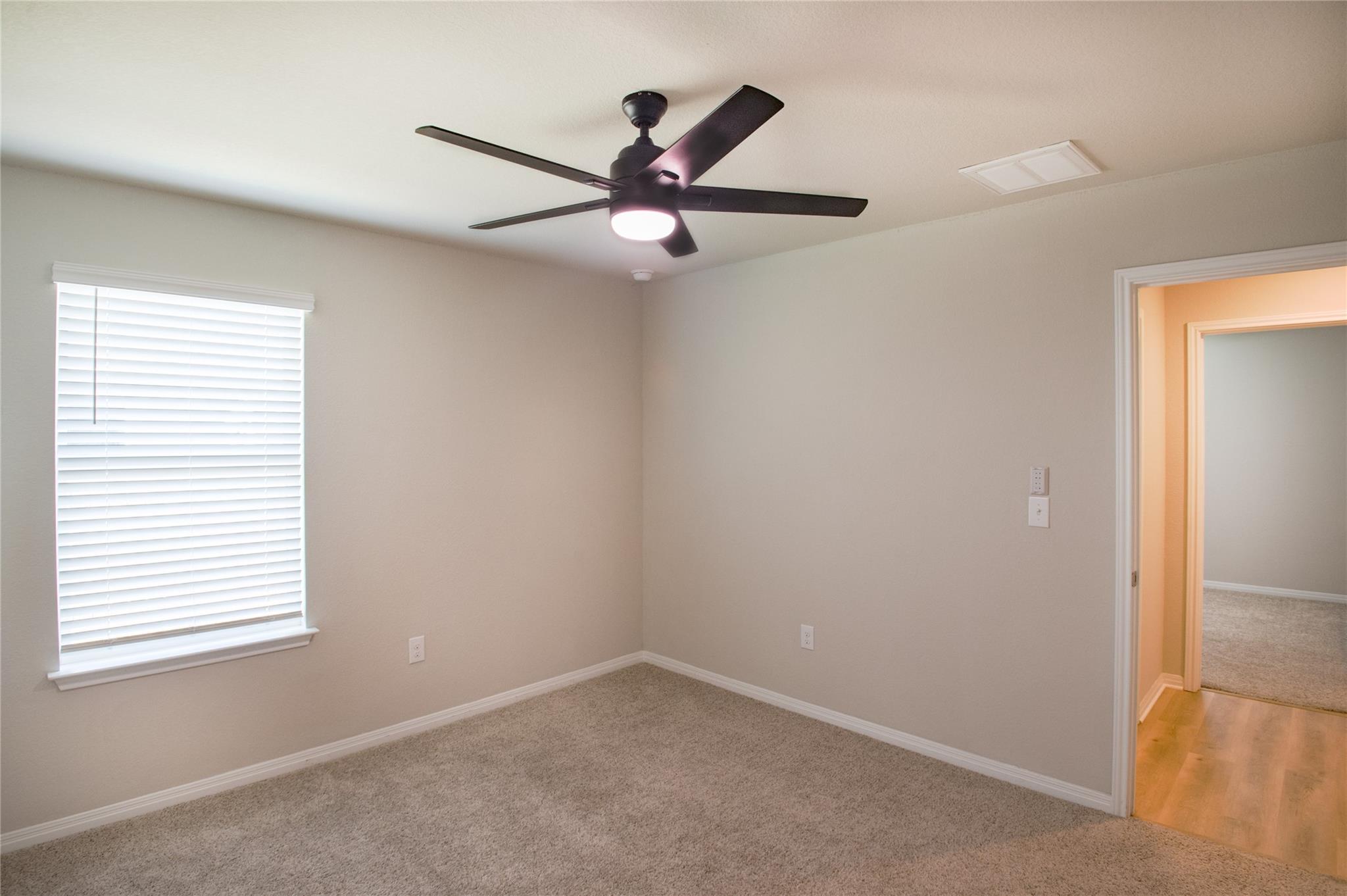 108 Freedom Park Ave, Liberty Hill, TX 78642