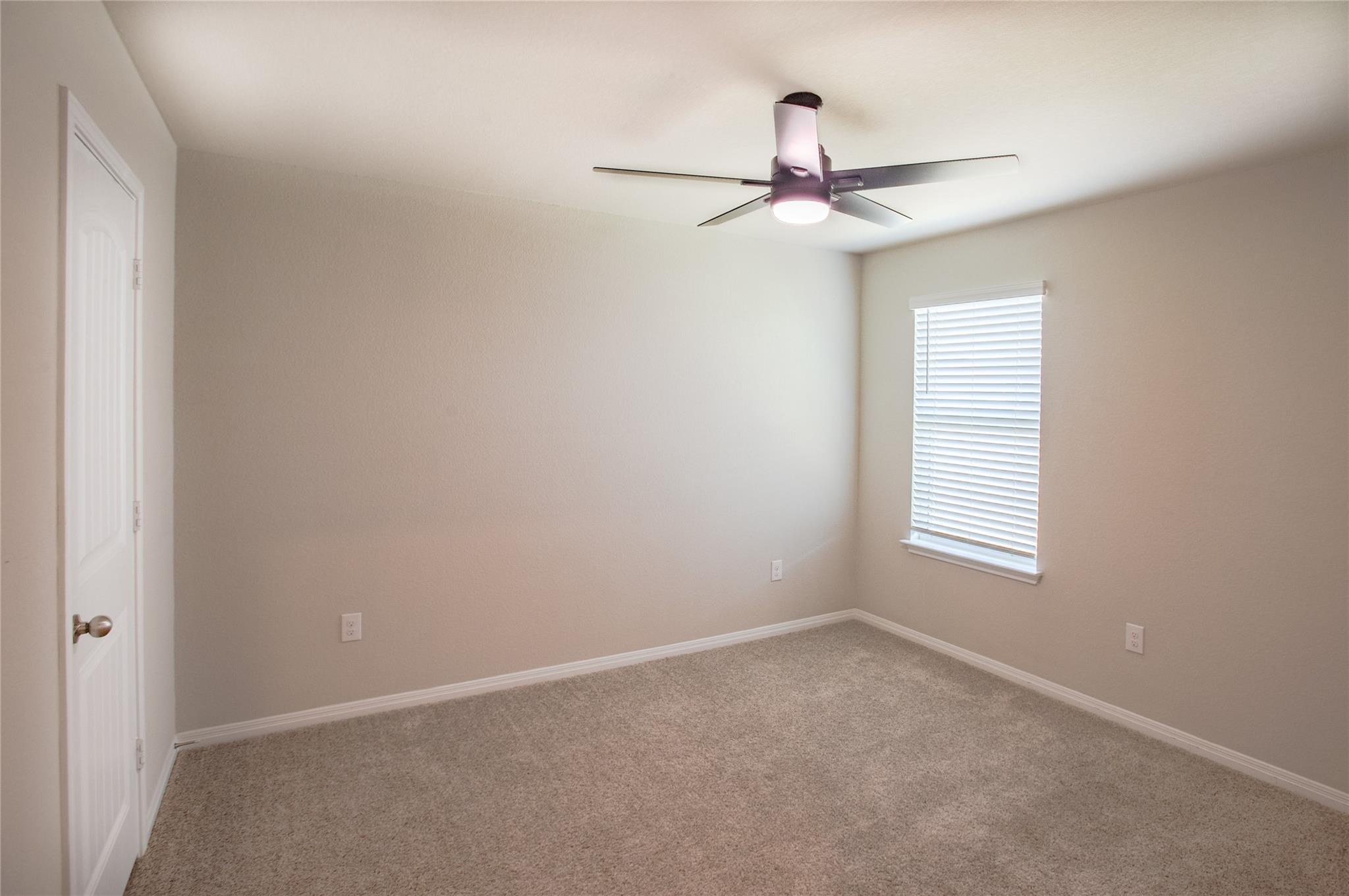 108 Freedom Park Ave, Liberty Hill, TX 78642