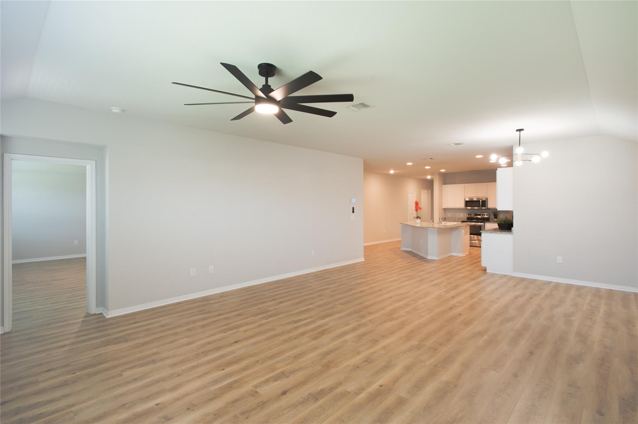 108 Freedom Park Ave, Liberty Hill, TX 78642