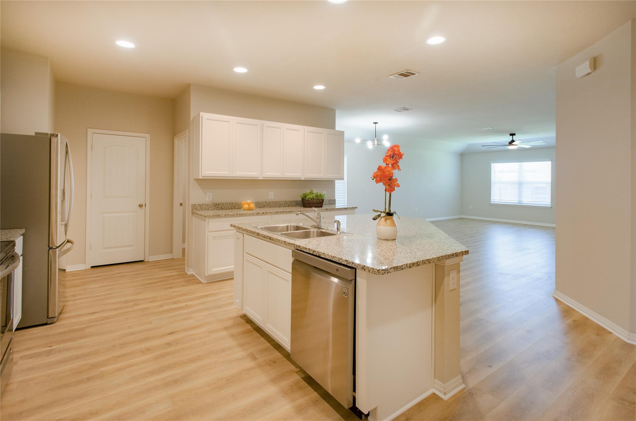 108 Freedom Park Ave, Liberty Hill, TX 78642