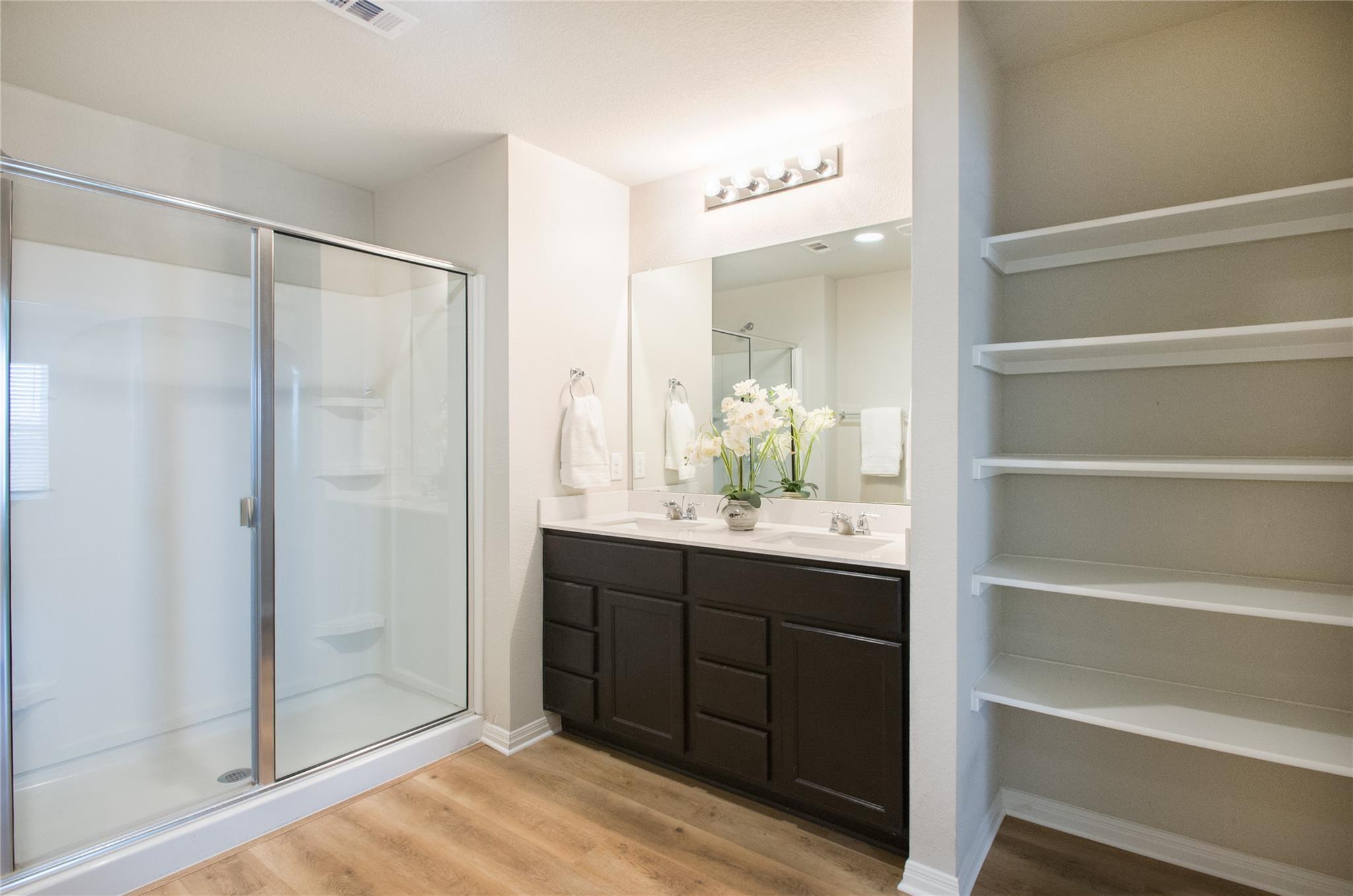 108 Freedom Park Ave, Liberty Hill, TX 78642