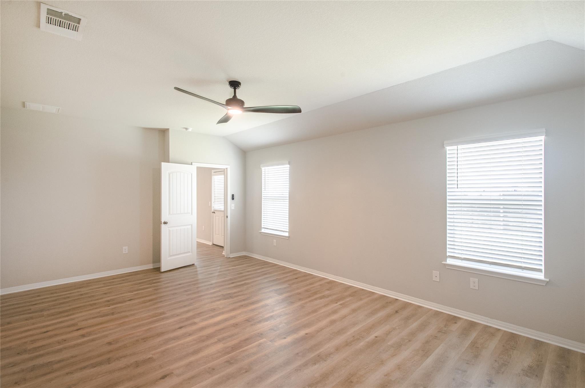 108 Freedom Park Ave, Liberty Hill, TX 78642