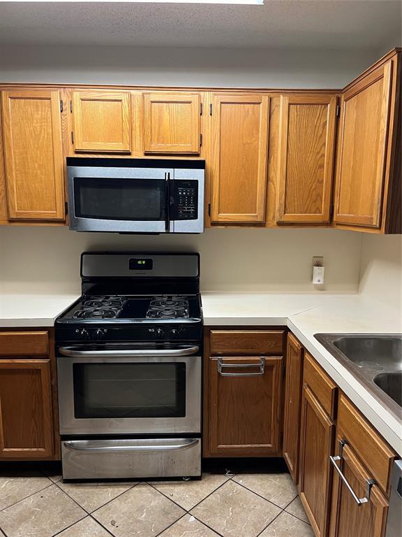 11901 Swearingen Dr # 96, Austin, TX 78758