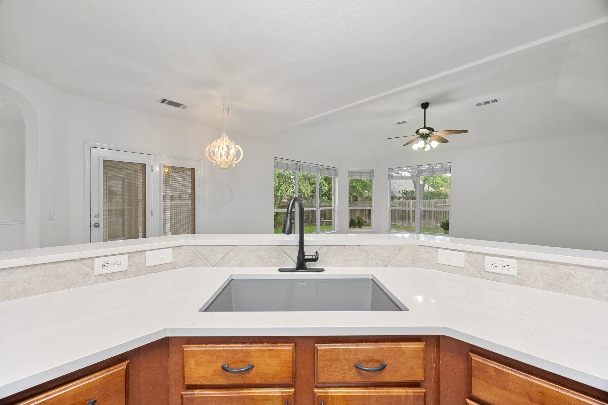 1521 Foppiano Loop, Round Rock, TX 78665