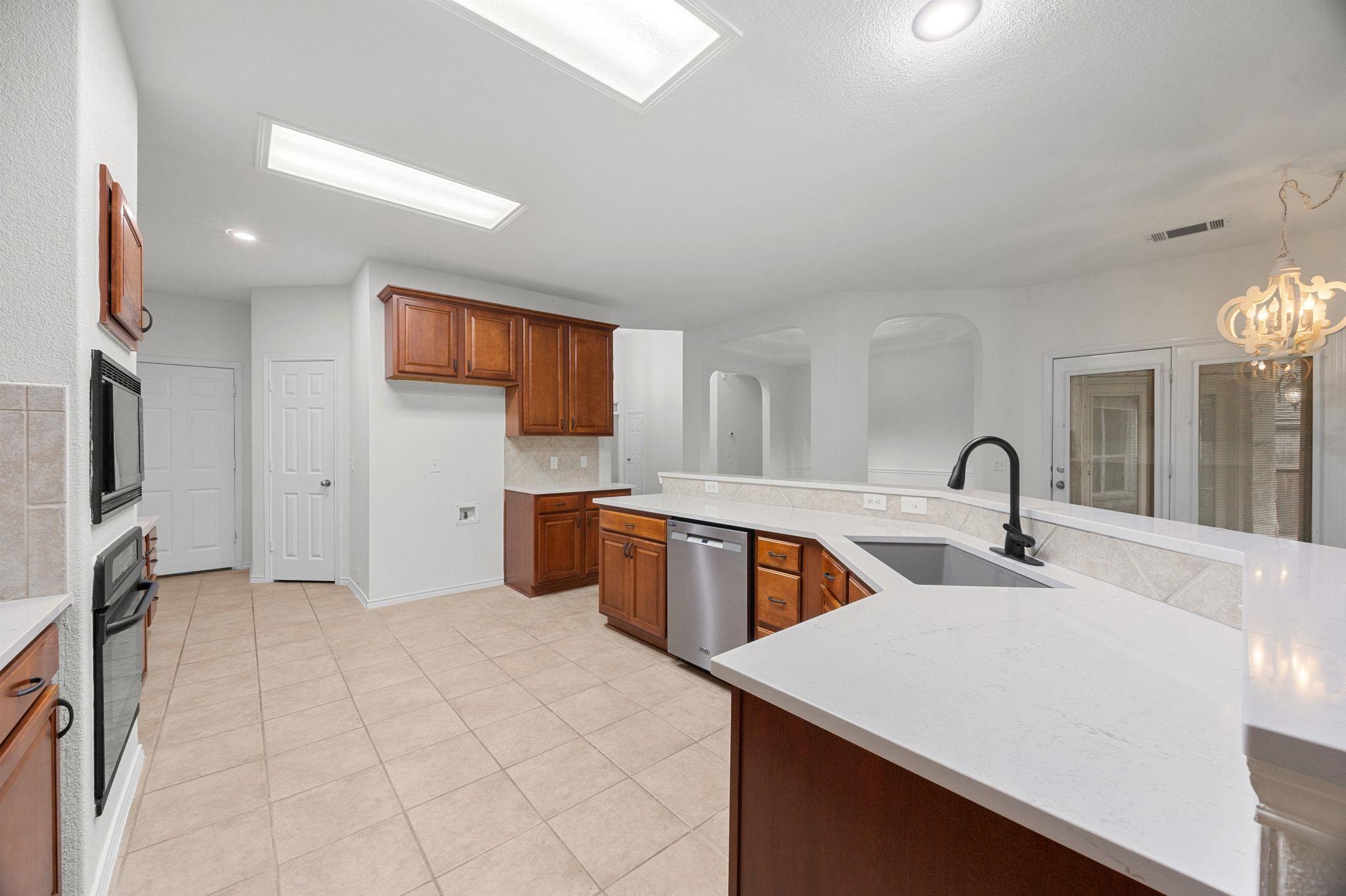 1521 Foppiano Loop, Round Rock, TX 78665