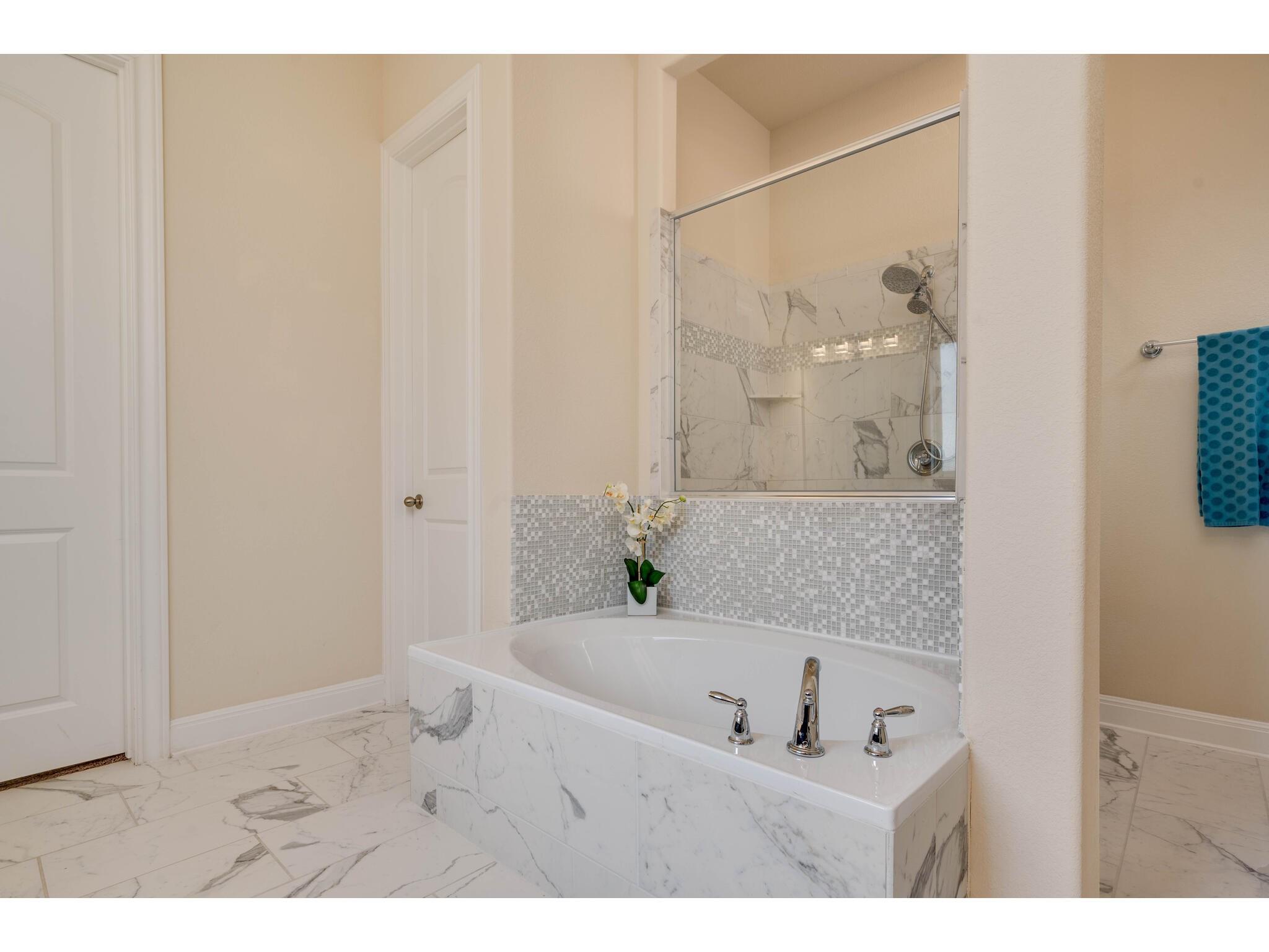 158 Senna Dr, Dripping Springs, TX 78620