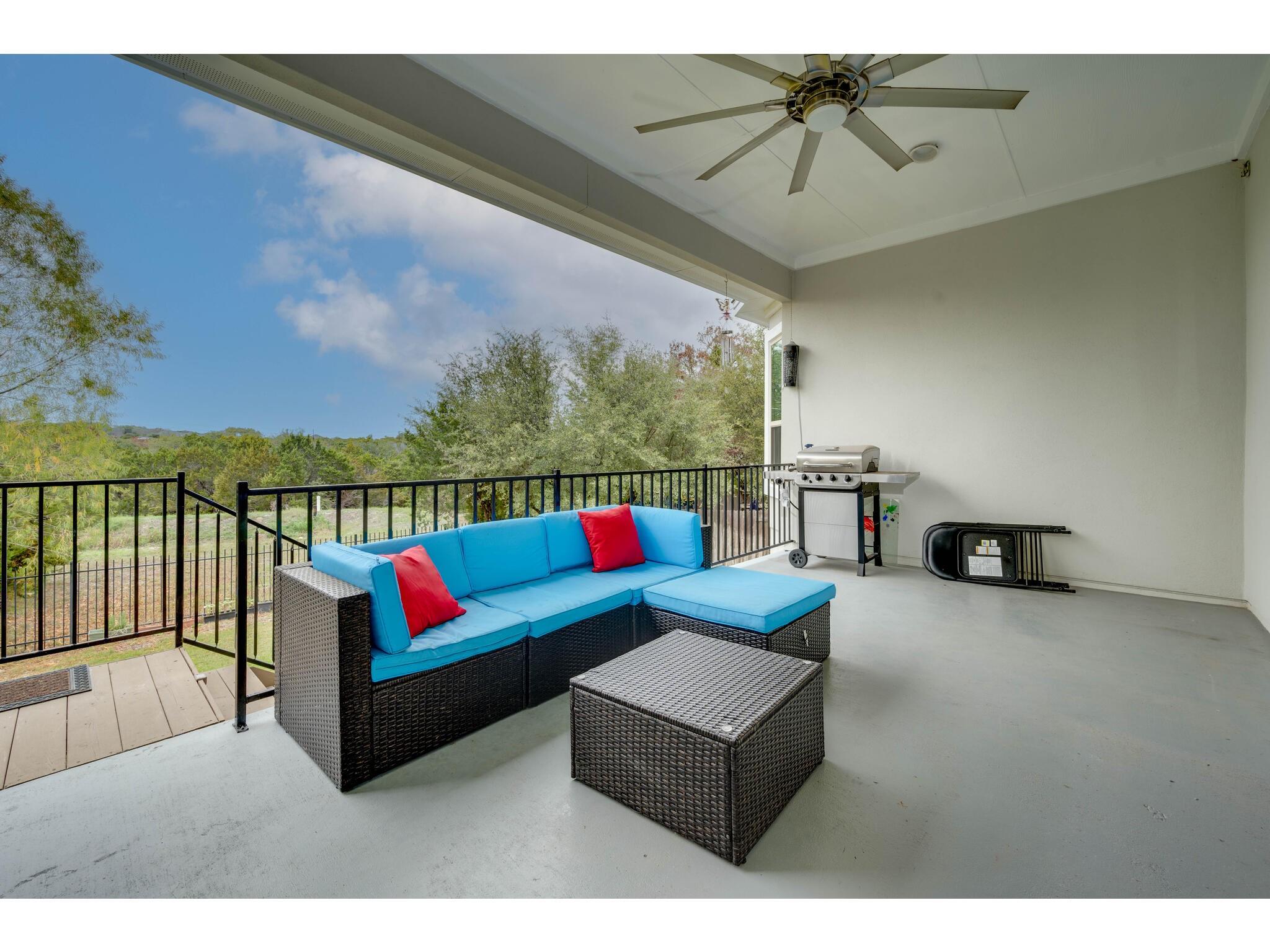 158 Senna Dr, Dripping Springs, TX 78620