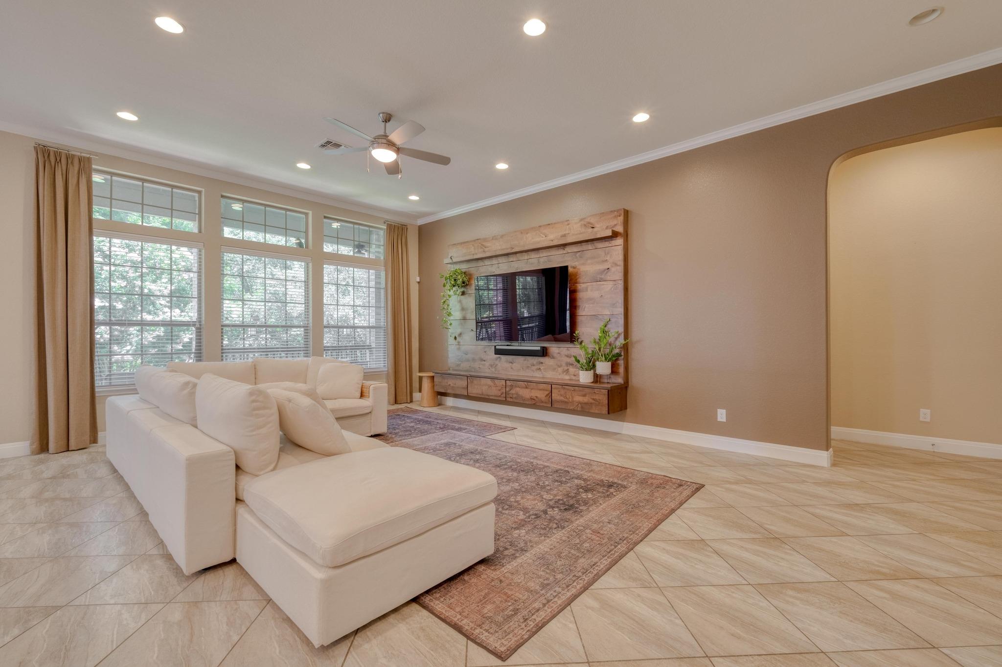 636 Trailside Bnd, Round Rock, TX 78665