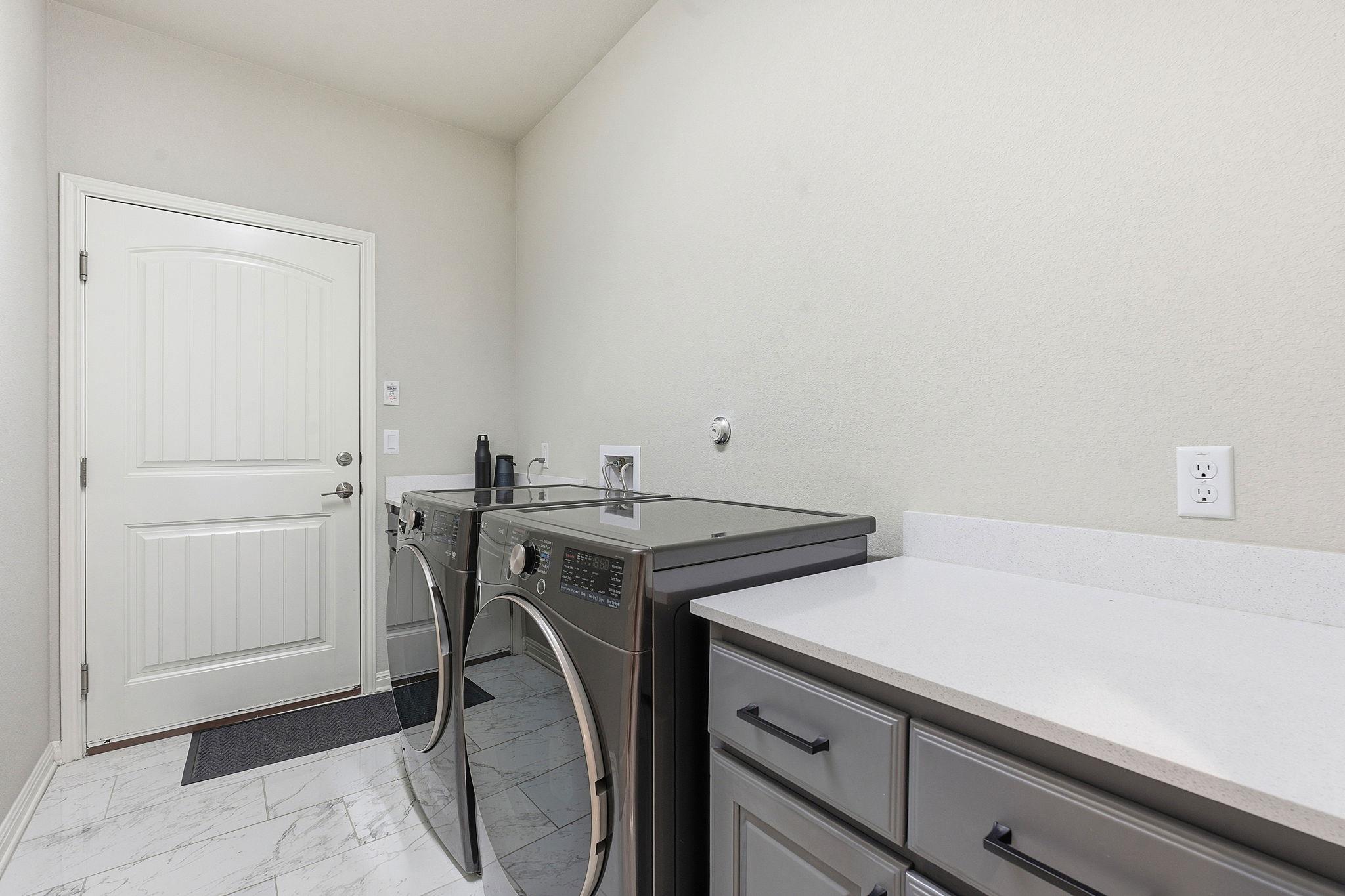 5720 Baythorne Dr, Austin, TX 78747