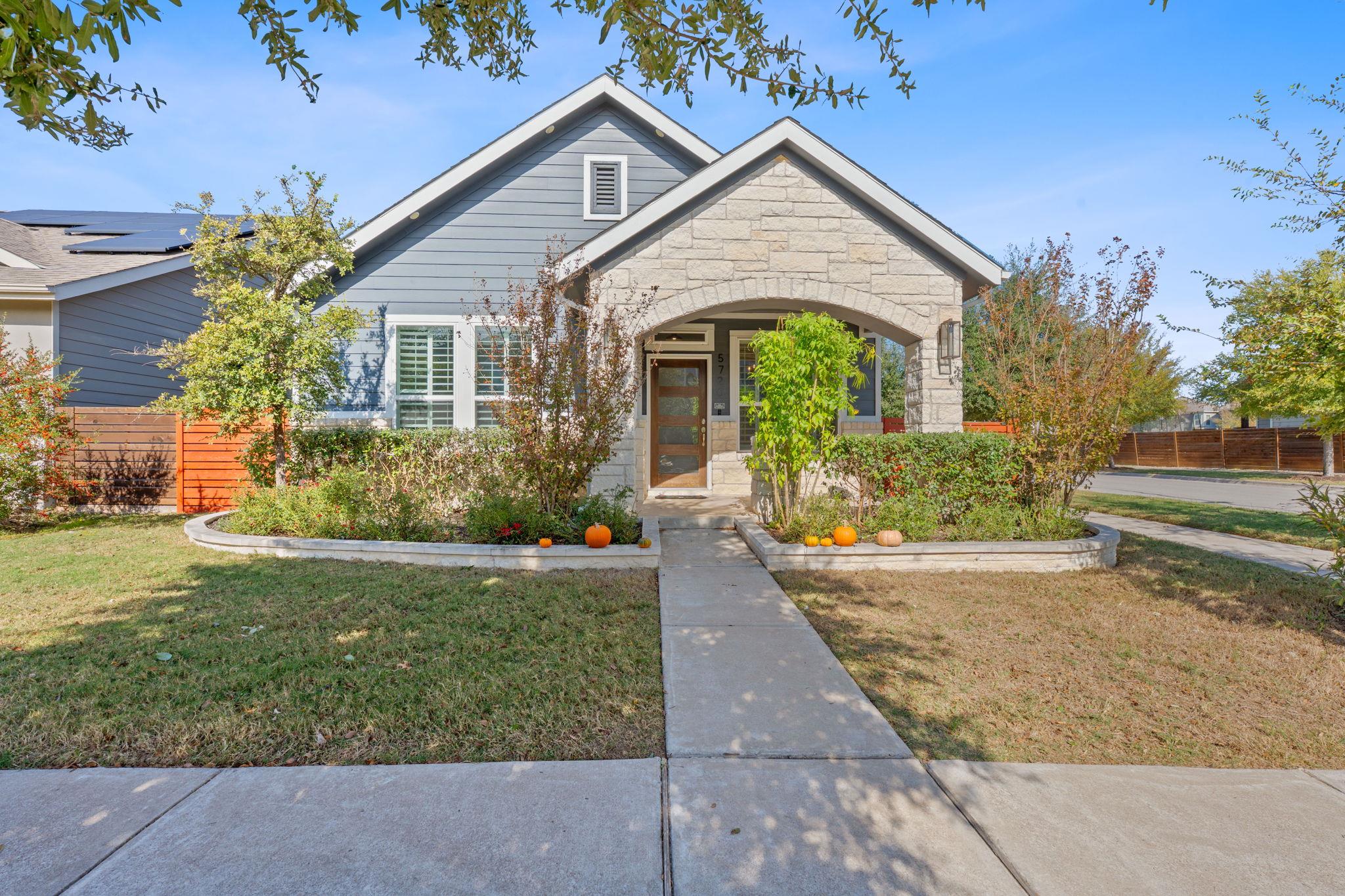 5720 Baythorne Dr, Austin, TX 78747