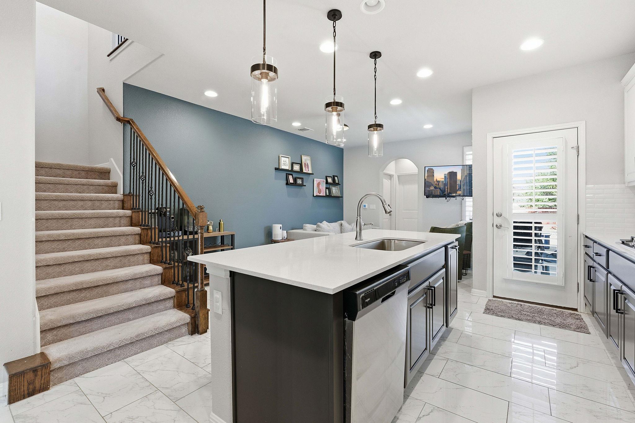 5720 Baythorne Dr, Austin, TX 78747