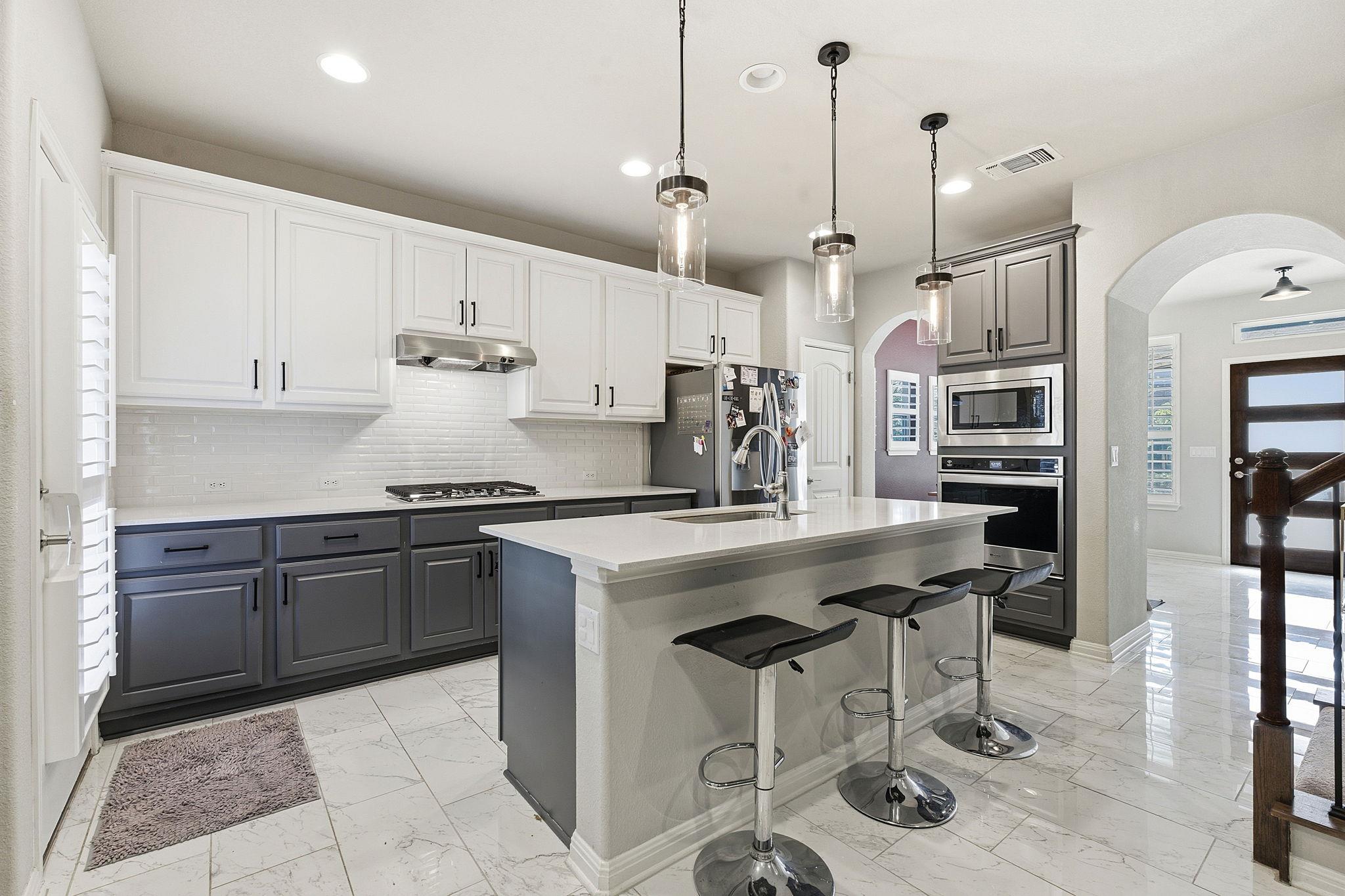 5720 Baythorne Dr, Austin, TX 78747