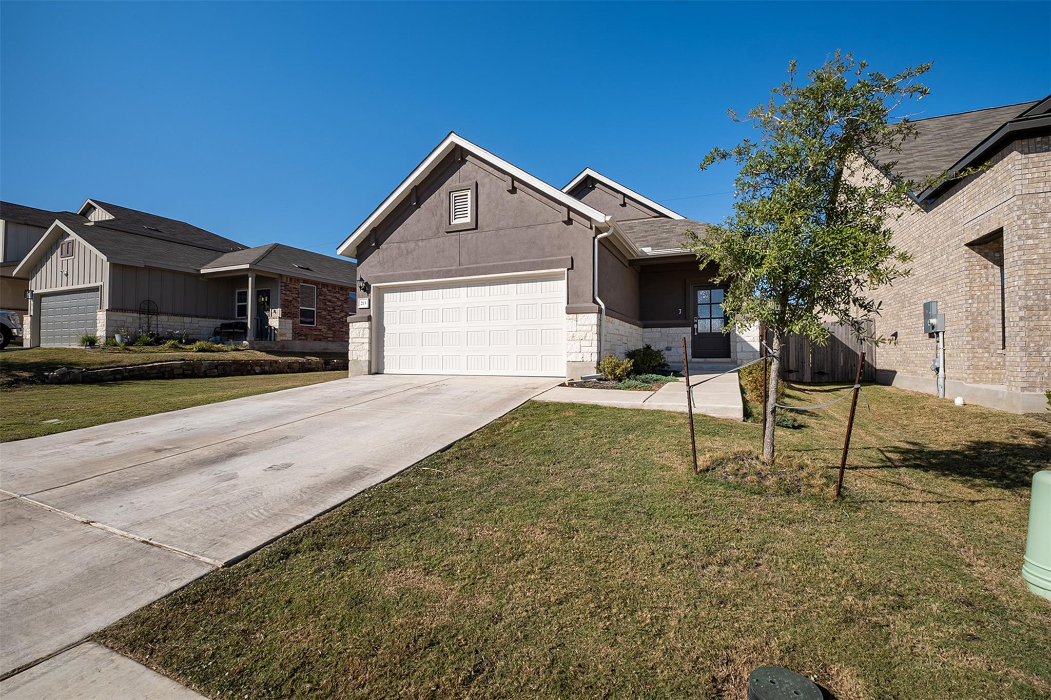 213 Papaya Dr, Buda, TX 78610