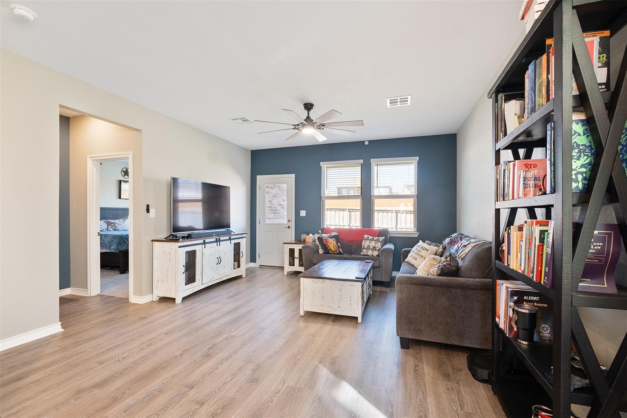 213 Papaya Dr, Buda, TX 78610