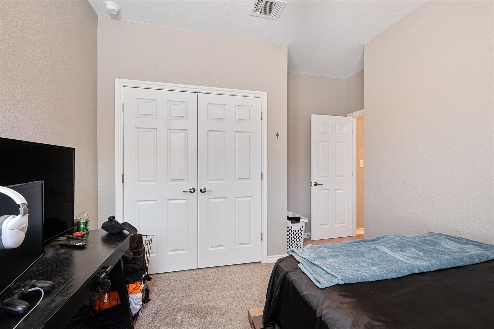 213 Papaya Dr, Buda, TX 78610