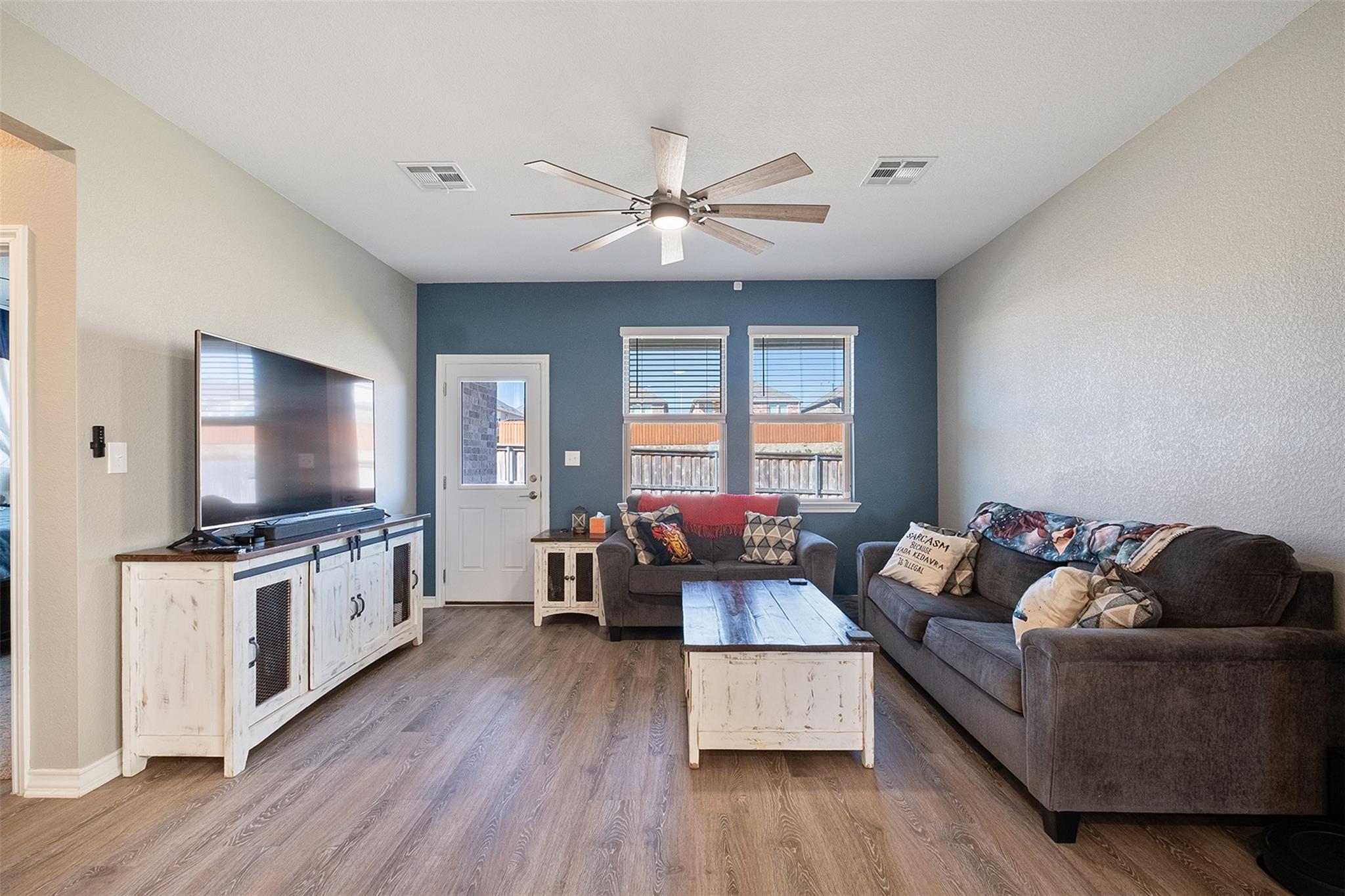 213 Papaya Dr, Buda, TX 78610