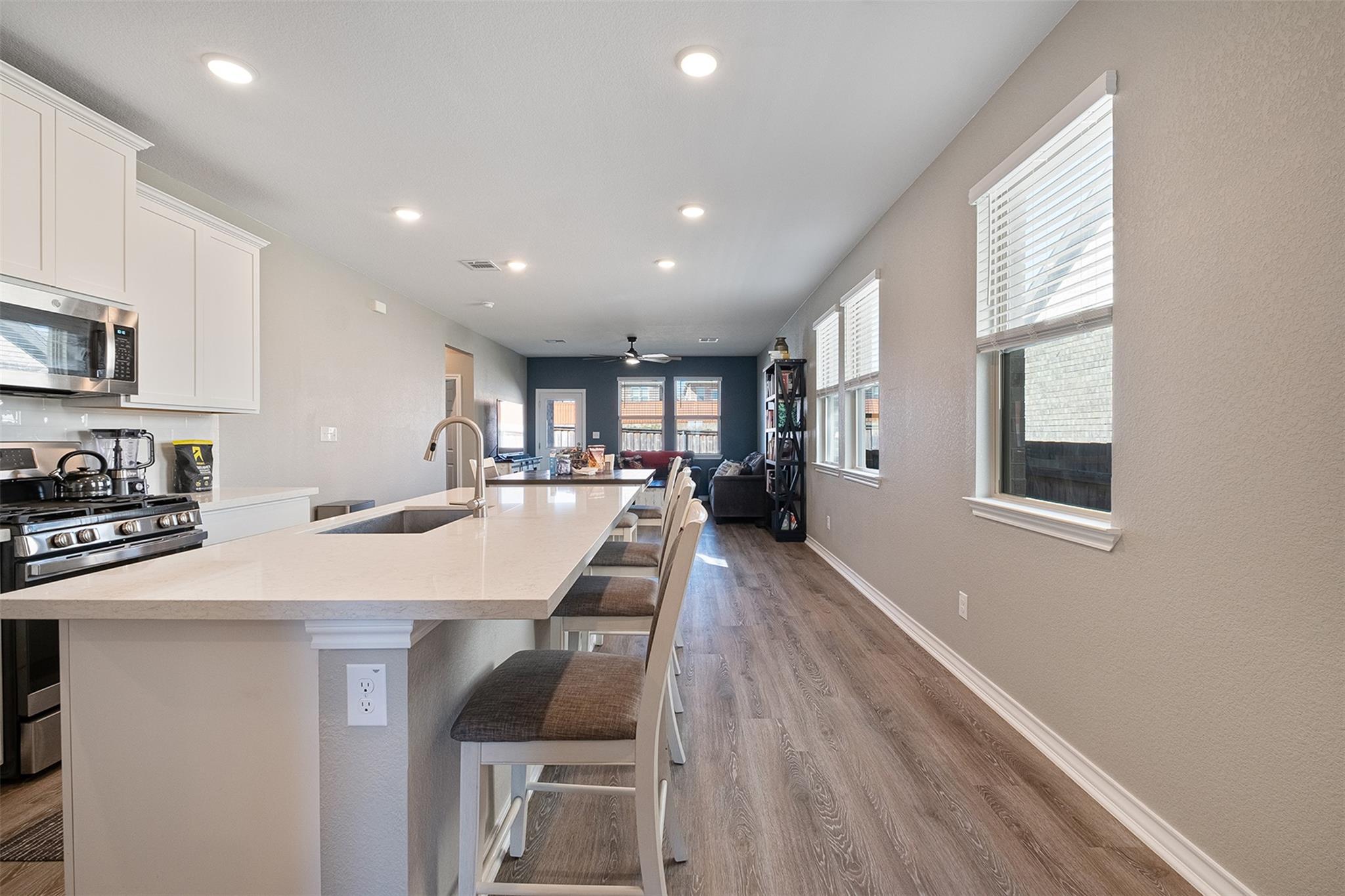 213 Papaya Dr, Buda, TX 78610