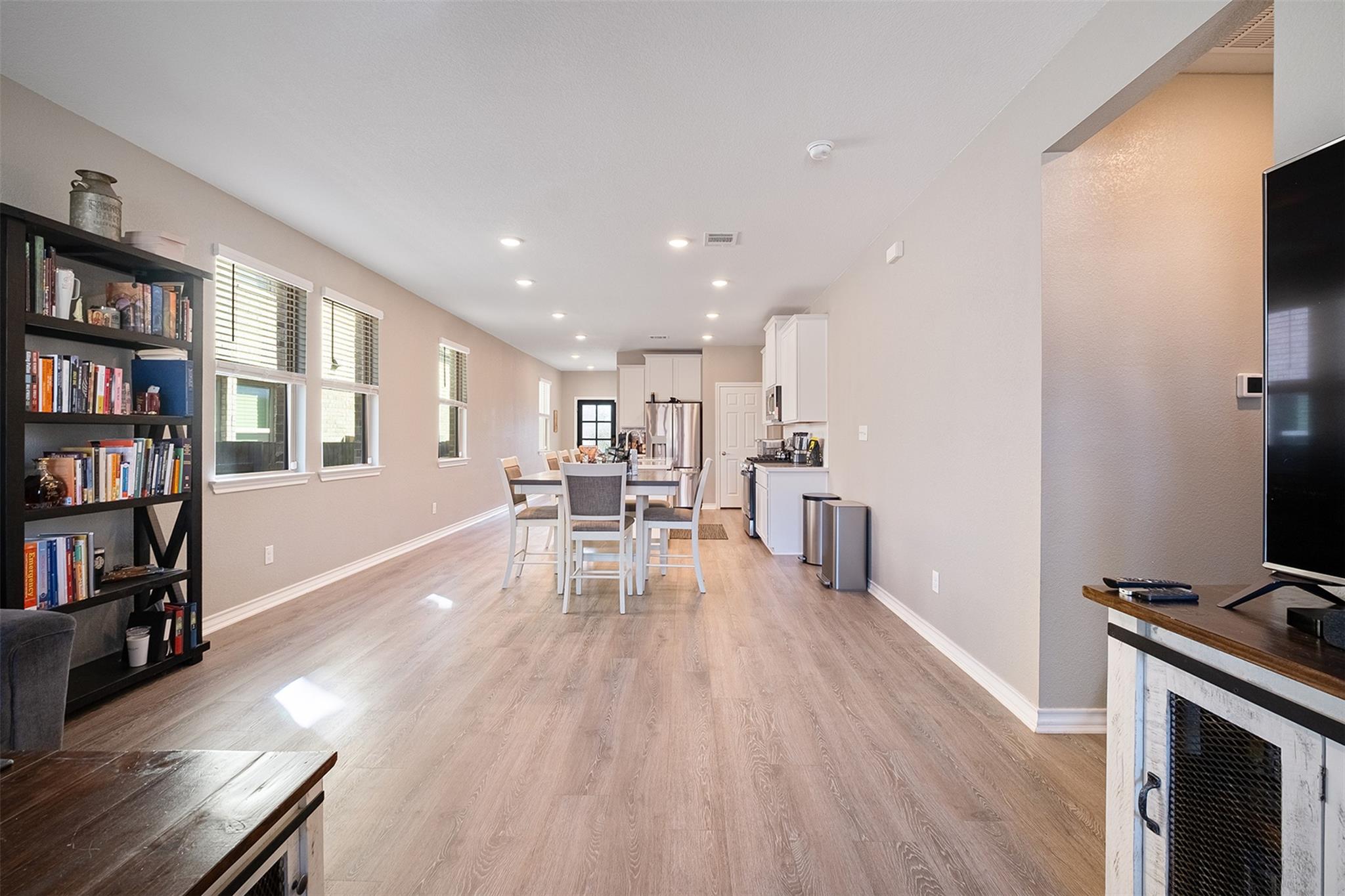 213 Papaya Dr, Buda, TX 78610