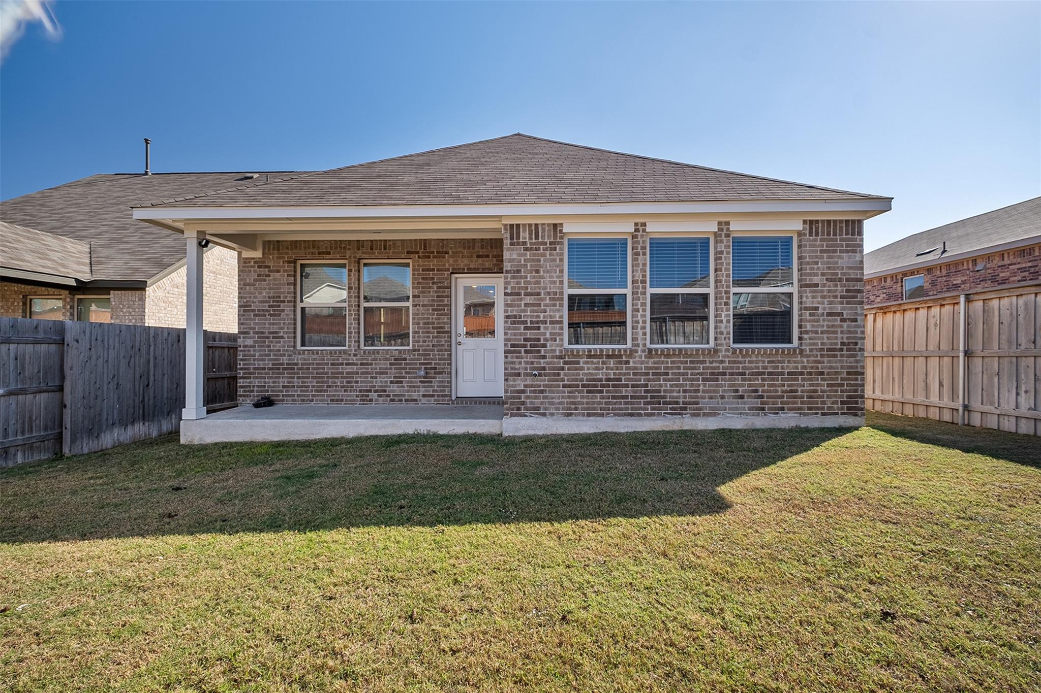 213 Papaya Dr, Buda, TX 78610