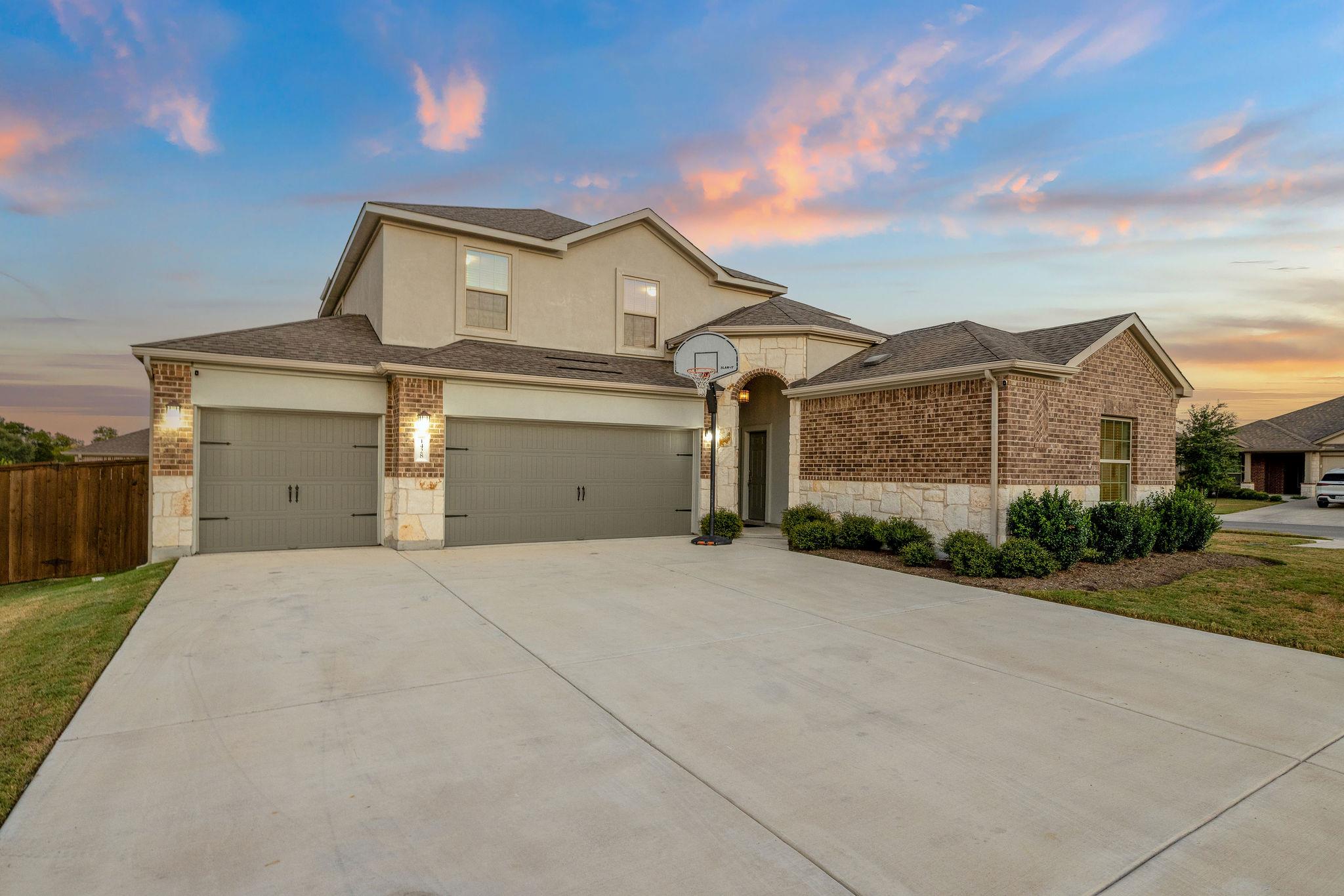 1428 Chad Dr, Round Rock, TX 78665