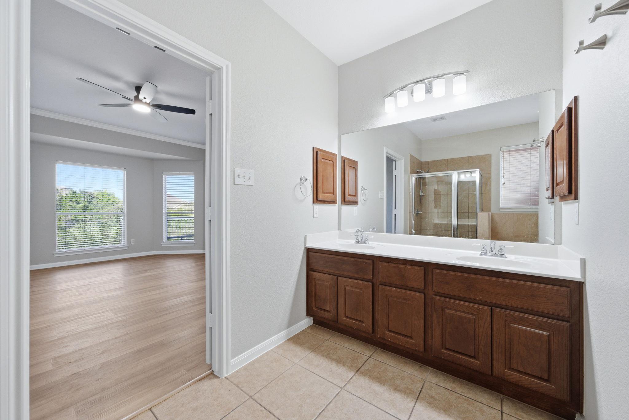 7404 Journeyville Dr, Austin, TX 78735